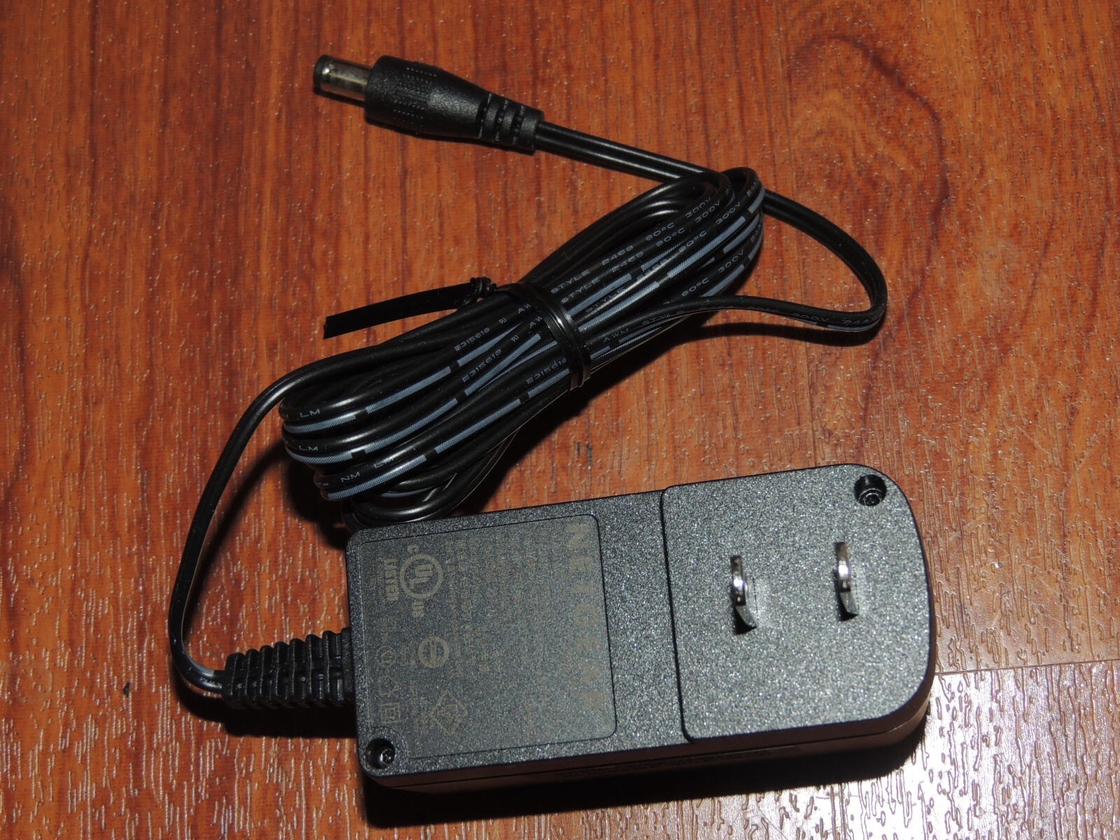 Genuine Netgear AD2071F10 332-10992-01 AC Adapter for VMB4500 Arlo Base Station