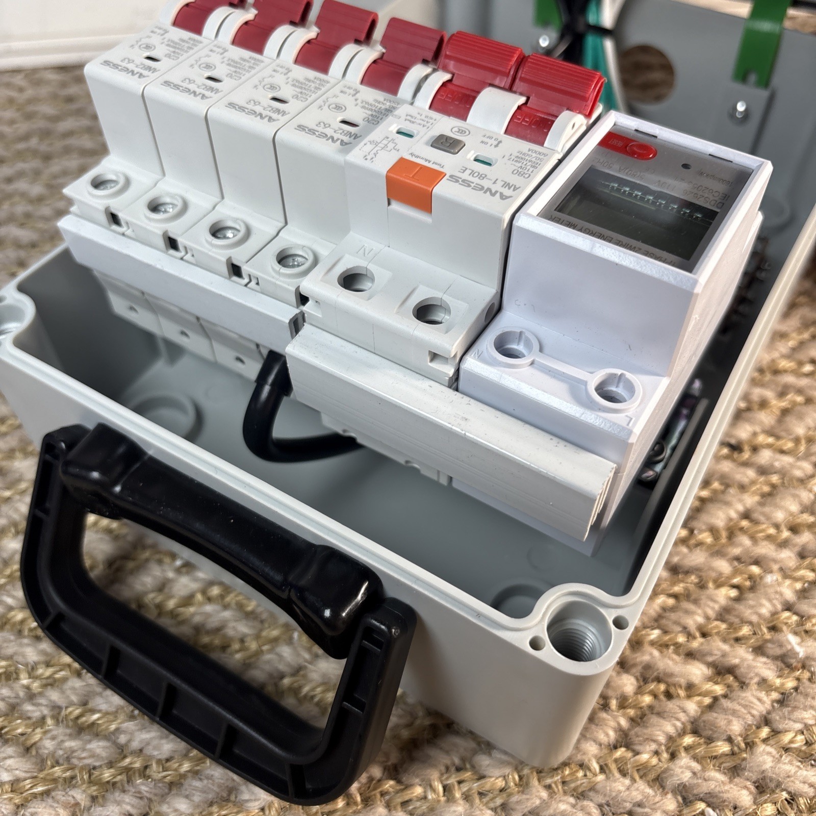 Power Distribution Box, 110V Electricity Meter 1*80A 4*20A FL+LS+METER