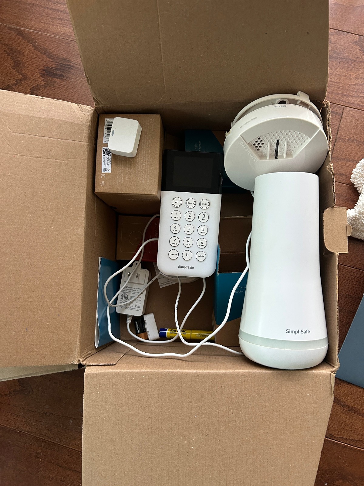 Simply Safe alarm system with many accessories