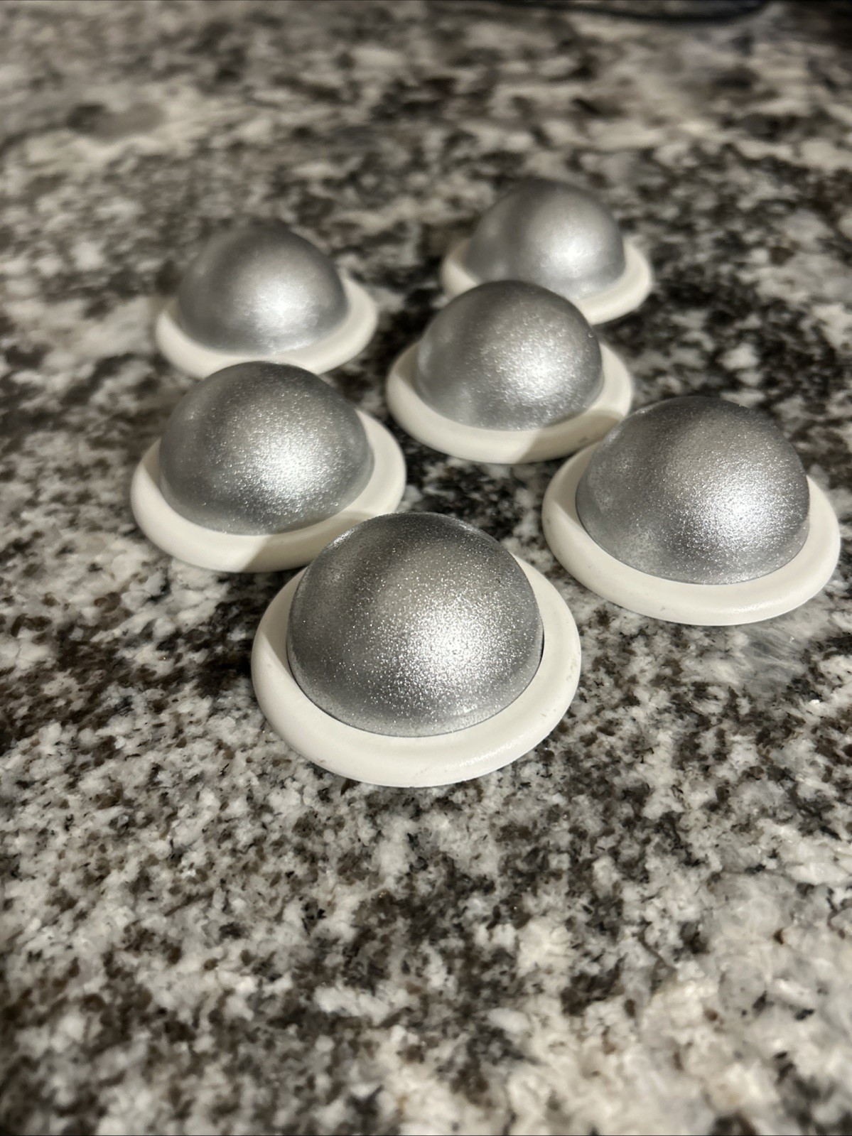 NETGEAR ARLO VMC3030 SET OF 6 MAGNETIC MOUNTS E5876
