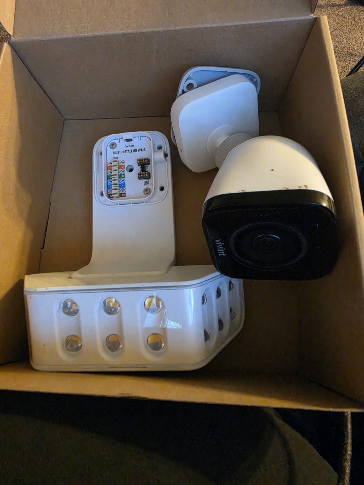 Vivint Home Security System Bundle