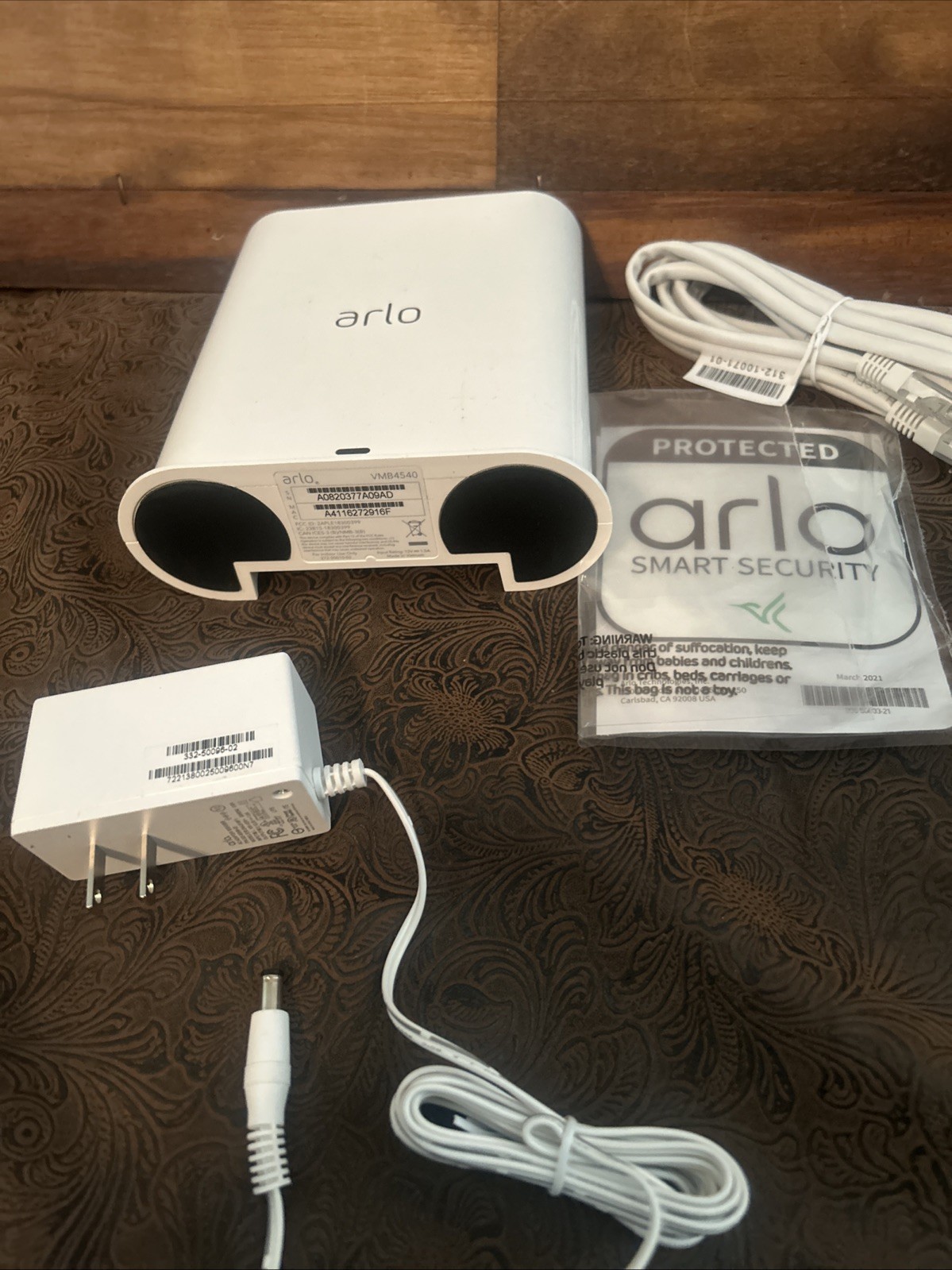 Arlo Ultra Smart Hub For Arlo Pro 2, 3,4 Ultra Base Station VMB4540 Station Only
