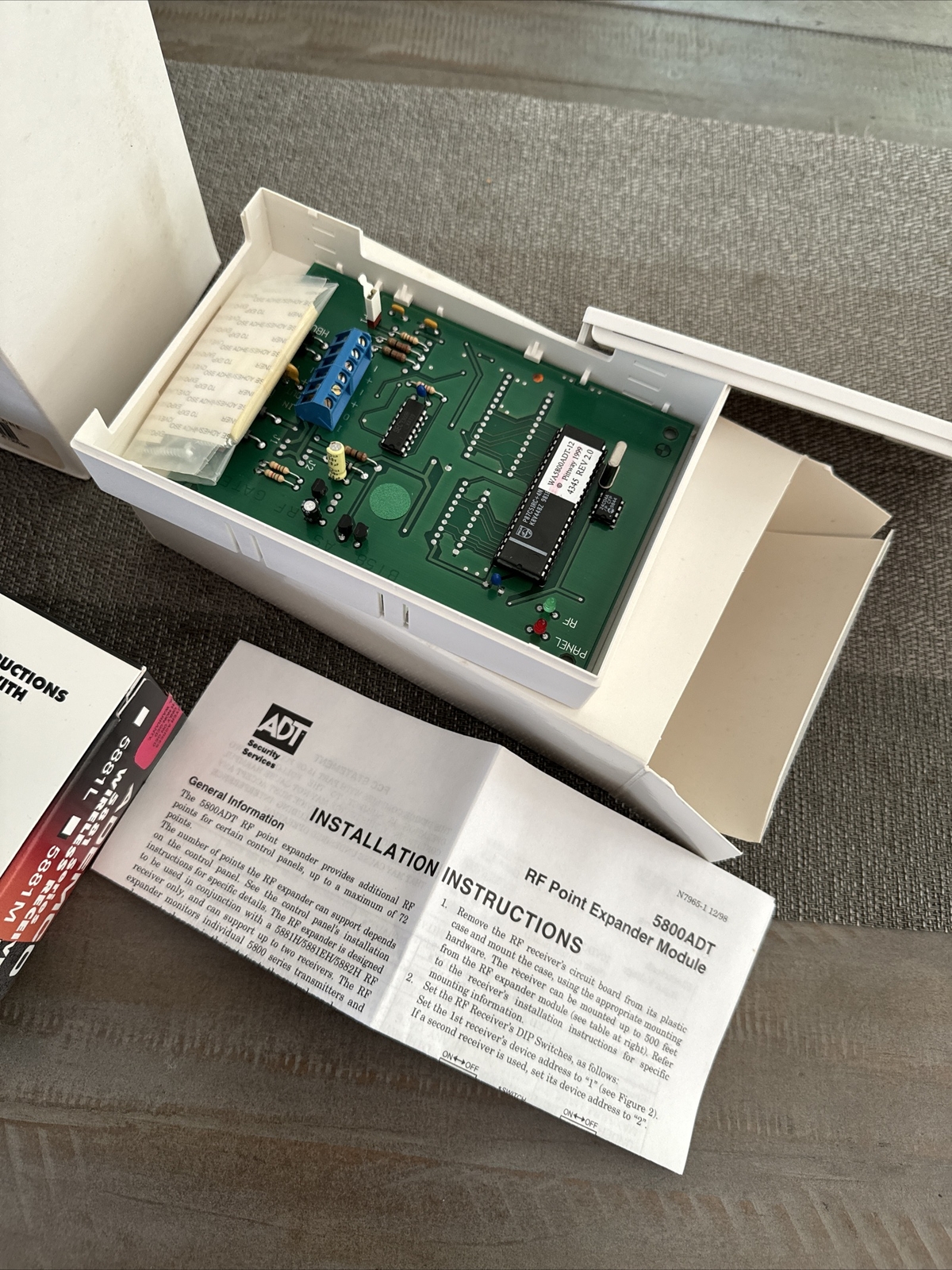 Ademco 5881 Wireless Receiver and 5800ADT RF Point Expander Module Combo in Box