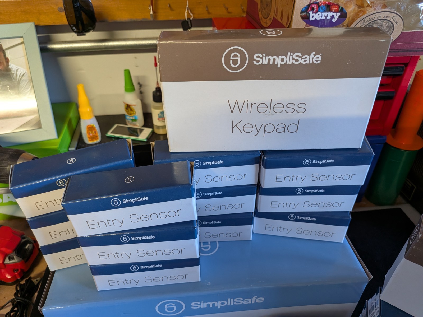 SimpliSafe Lot Of 29 Items