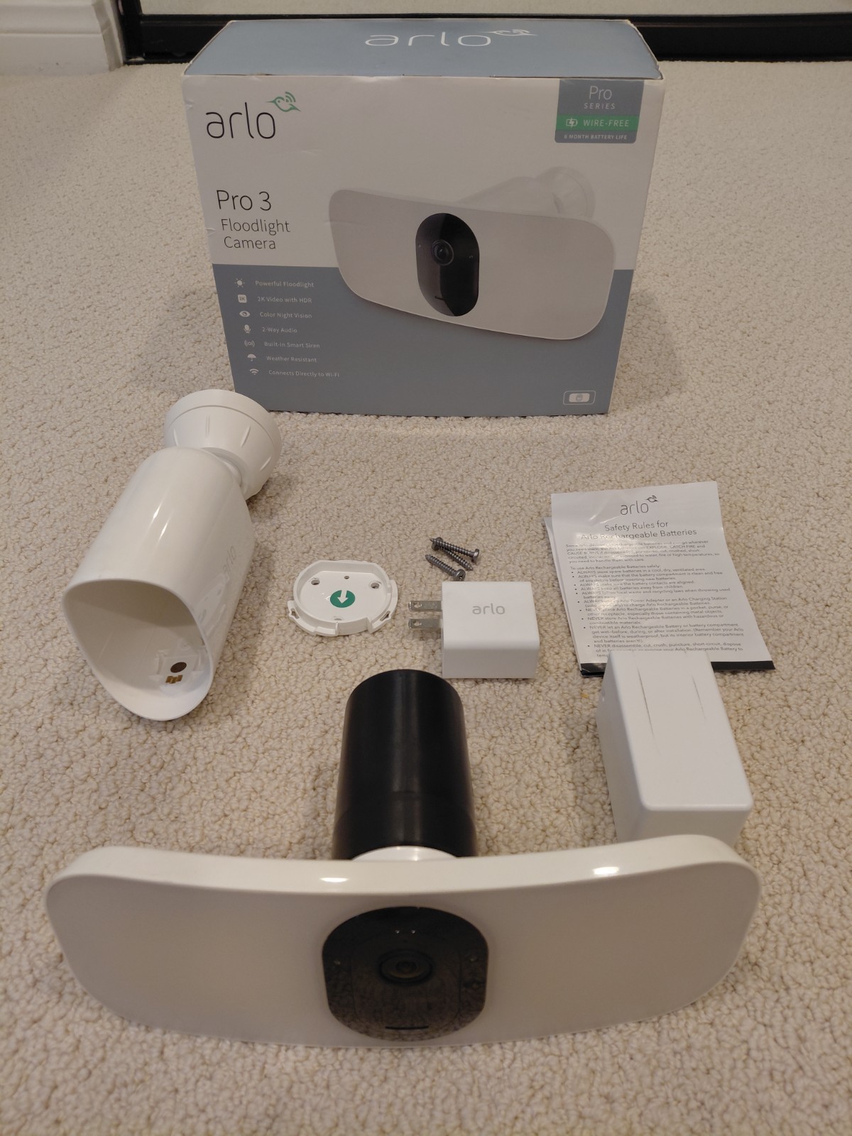 Arlo Pro 3 Floodlight Indoor/Outdoor Security Camera – White (No Battery)