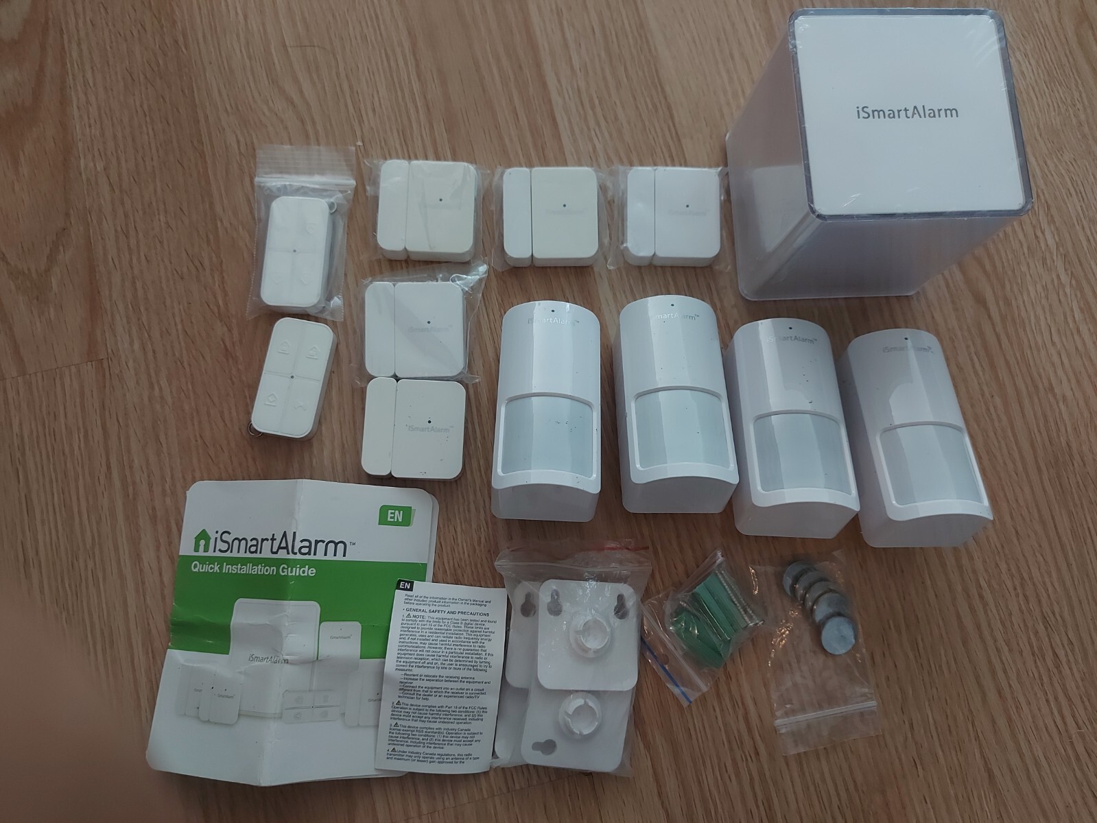 iSmartAlarm Home Security System Cube One IPU3