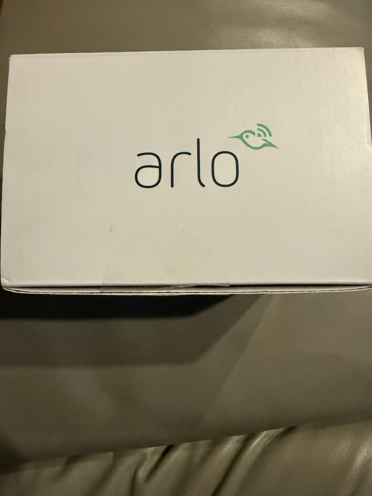 Arlo Essential VMC2030B Spotlight Indoor/Outdoor Wire-Free 1080p Camera Black