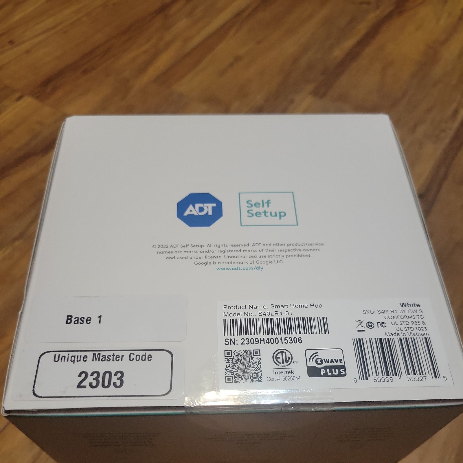 ADT Smart Home Hub Self Setup White S40LR1-01 Security Solution Wi-Fi Battery