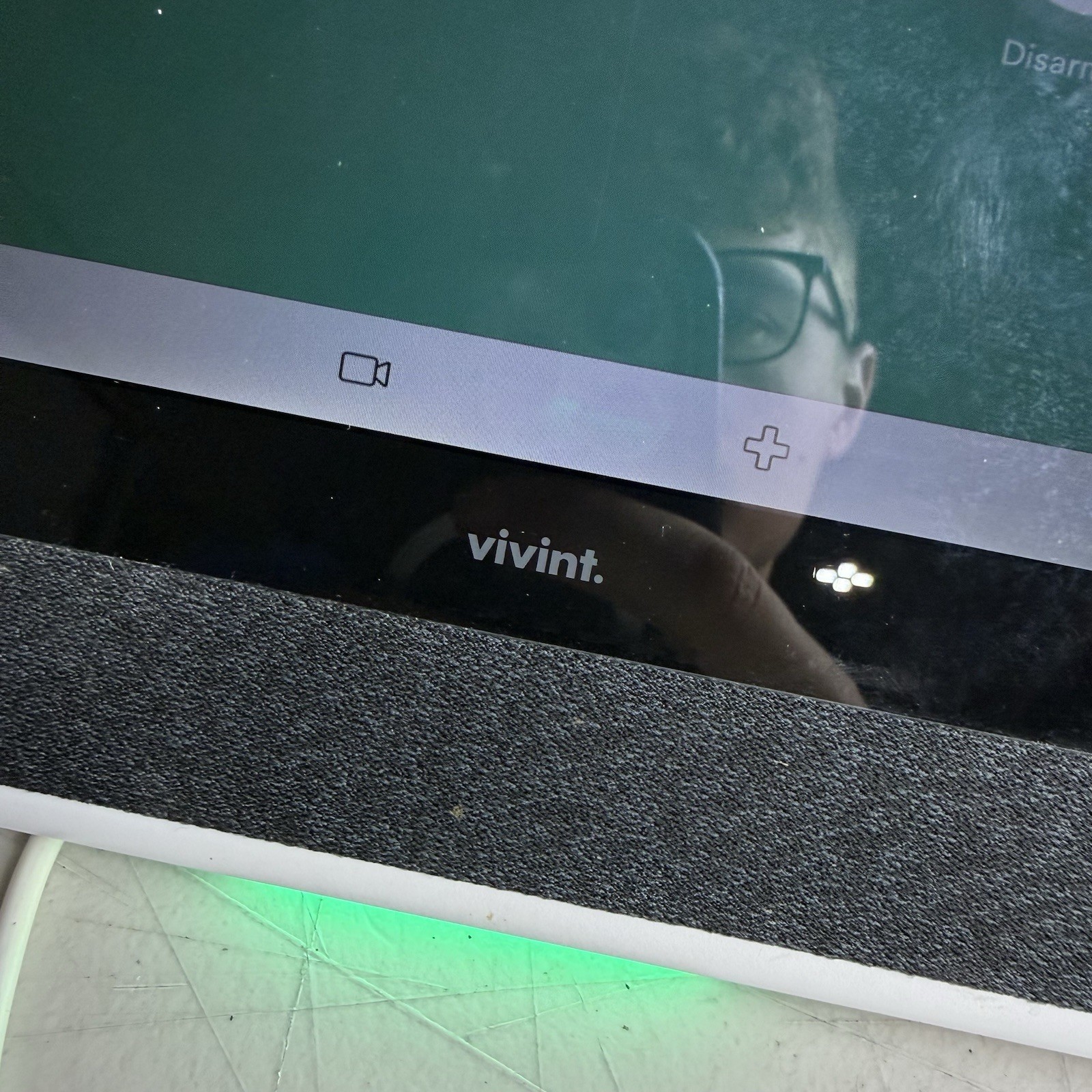 2025 Vivint Smart Home Sky Control Panel Smart Hub VS-SH2000-C00