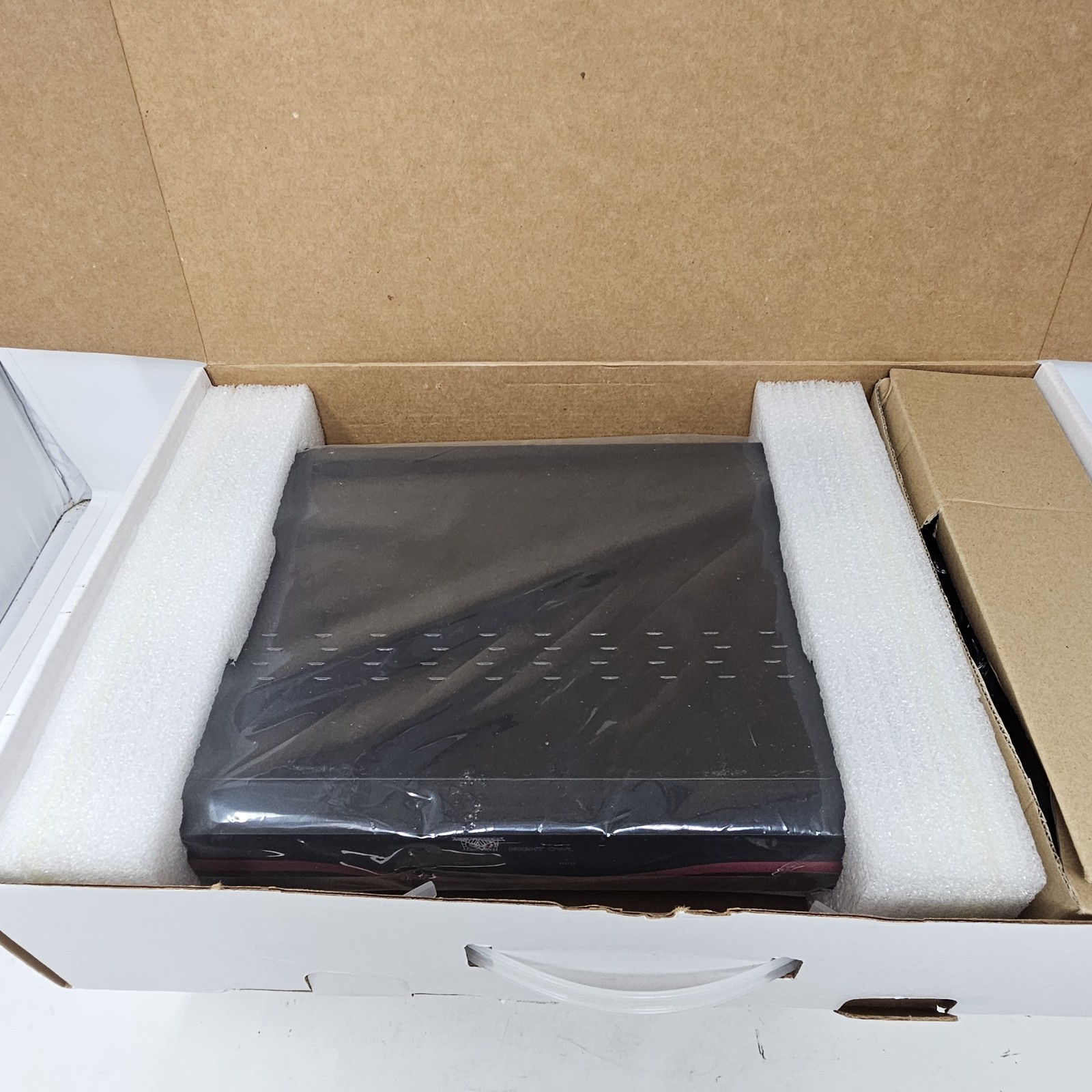 Night Owl 8 Channel DVR Video Security System W/500GB Hard Drive & 4 Cameras NEW