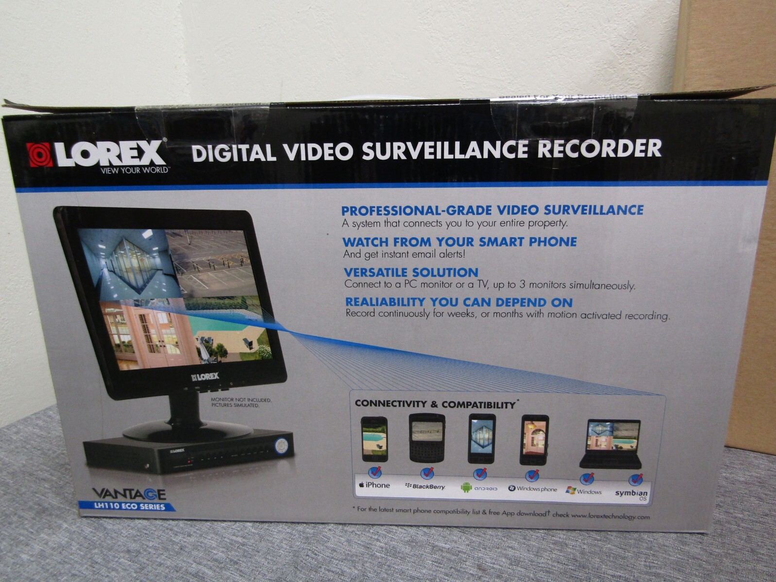 Lorex LH1845L19 Security Camera System 8CH DVR with 18.5-inch Monitor &4 Cameras