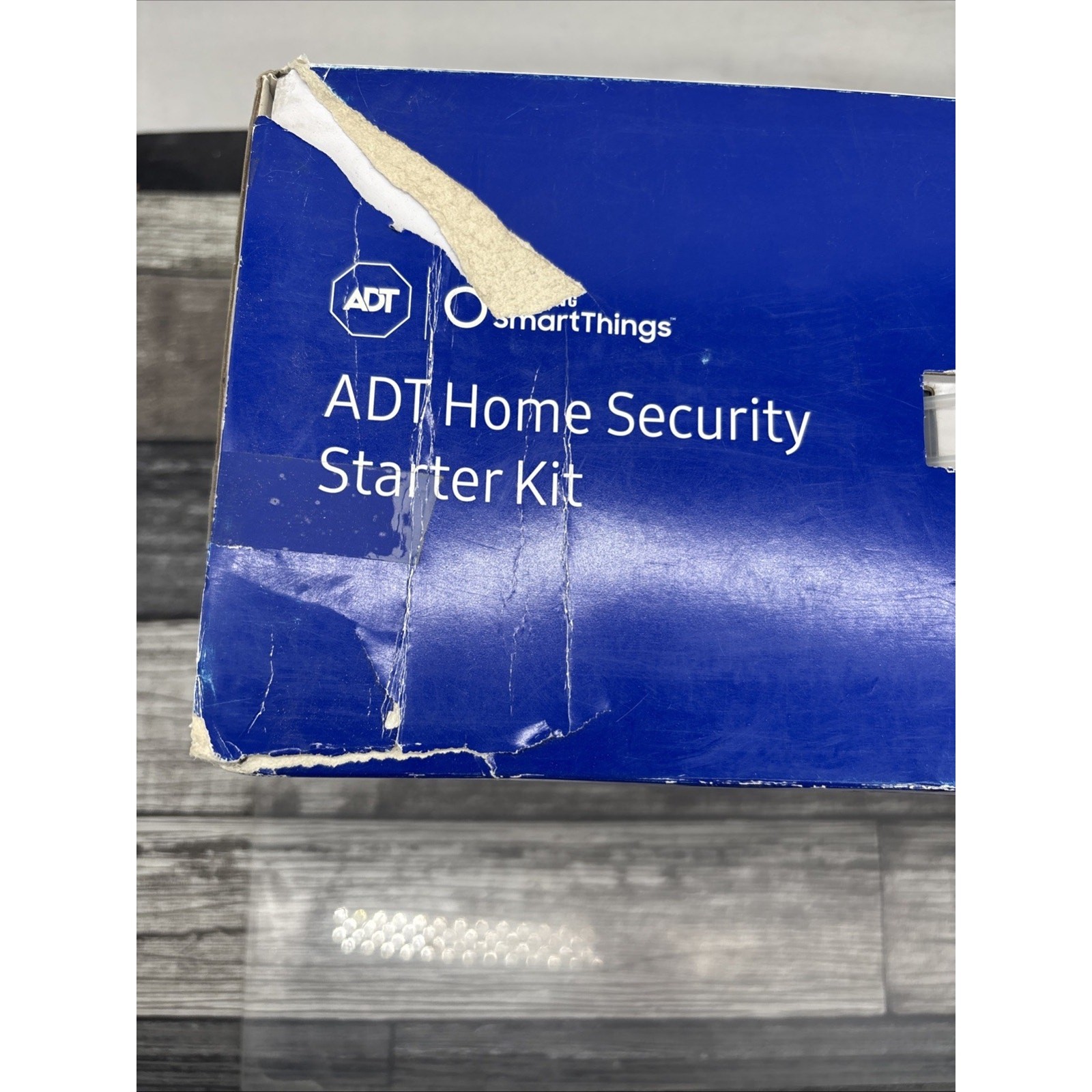 Samsung ADT Home Security Starter Kit Hub, Motion Detector, Door And Window {104