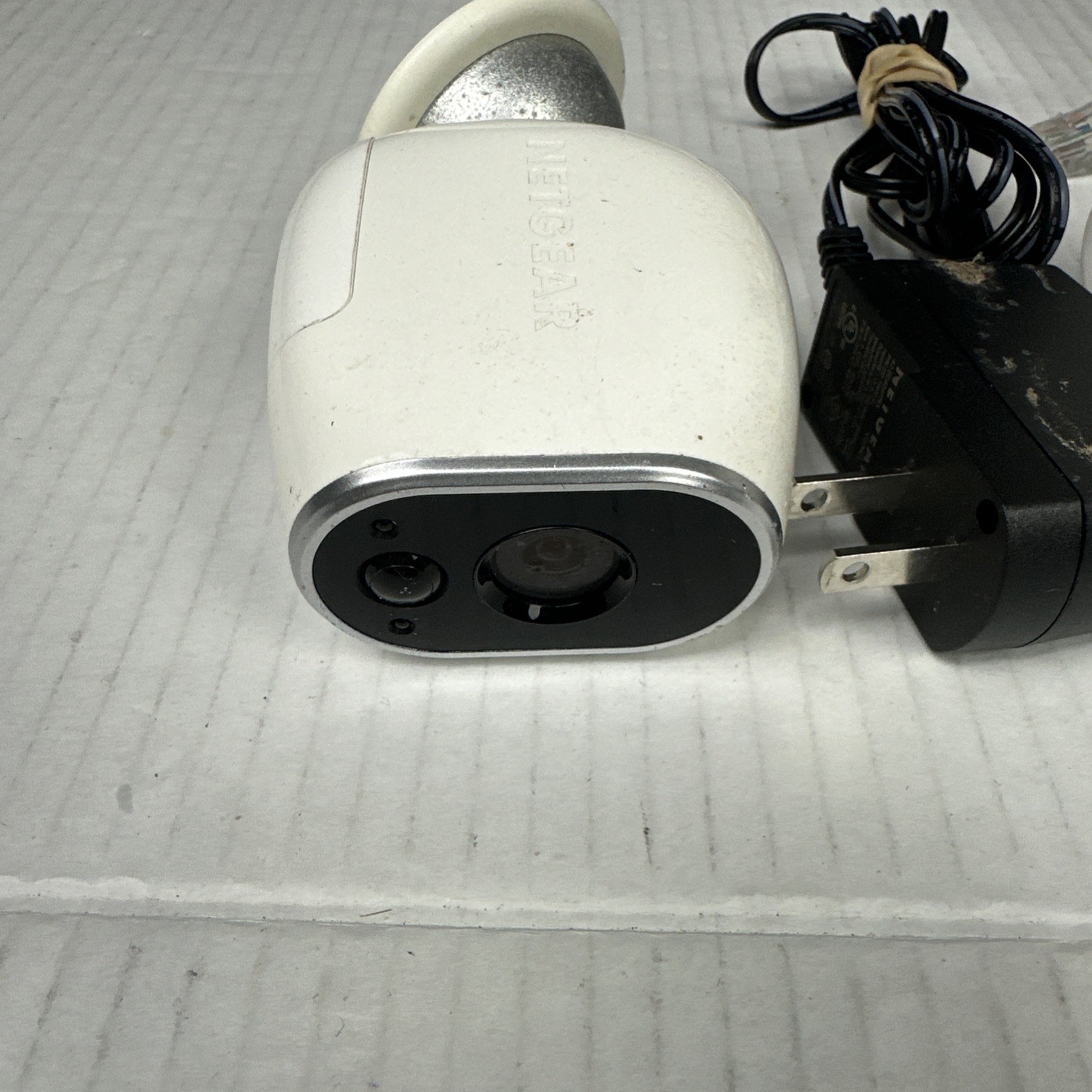 Netgear Arlo VMB3500 Base Station With Cords And One Wireless Camera