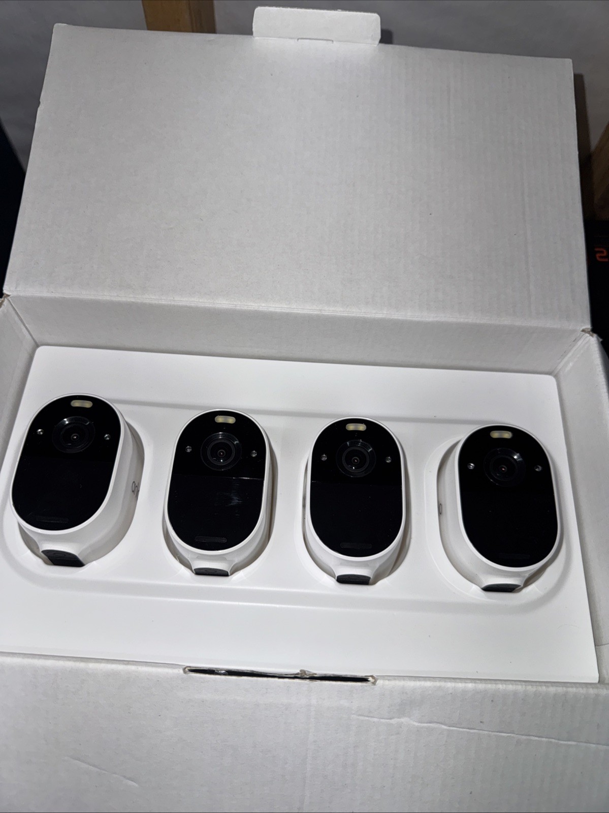 Arlo VMK2430 Wireless Security Bundle *OPENBOX*