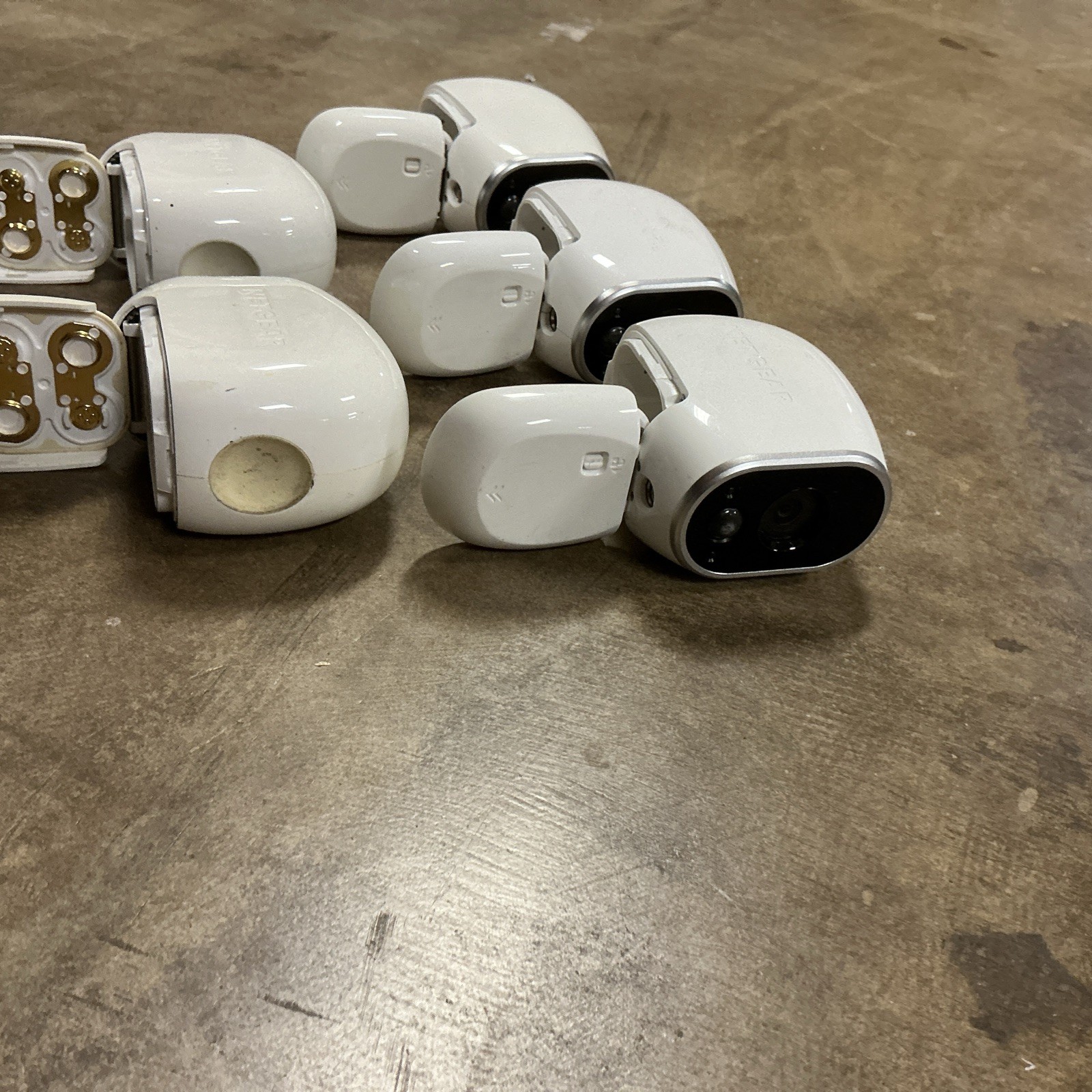 arlo vmc3030 Lot Of 5 Parts Only