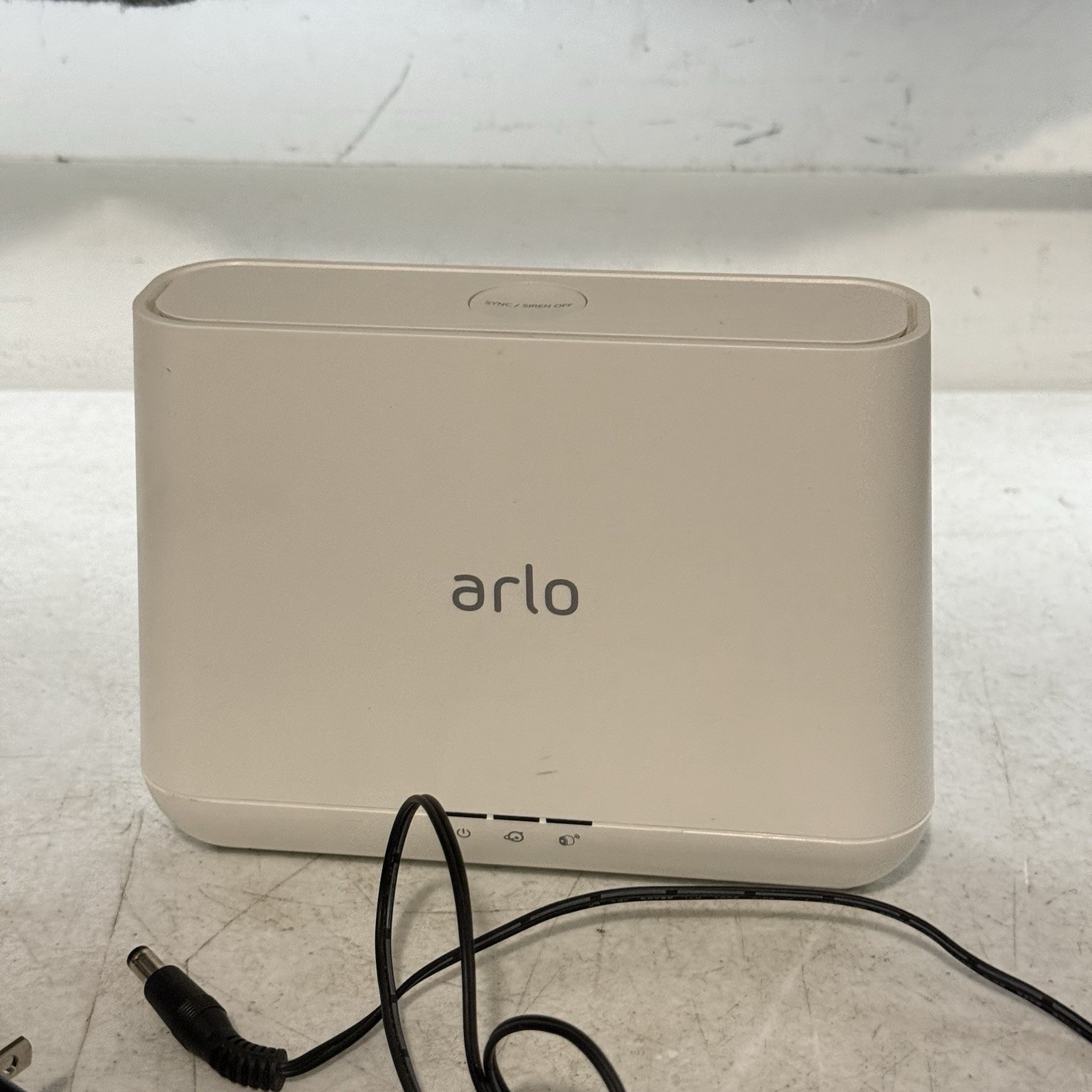 Netgear VMB4000 Arlo Pro Smart Security Base Station Hub White