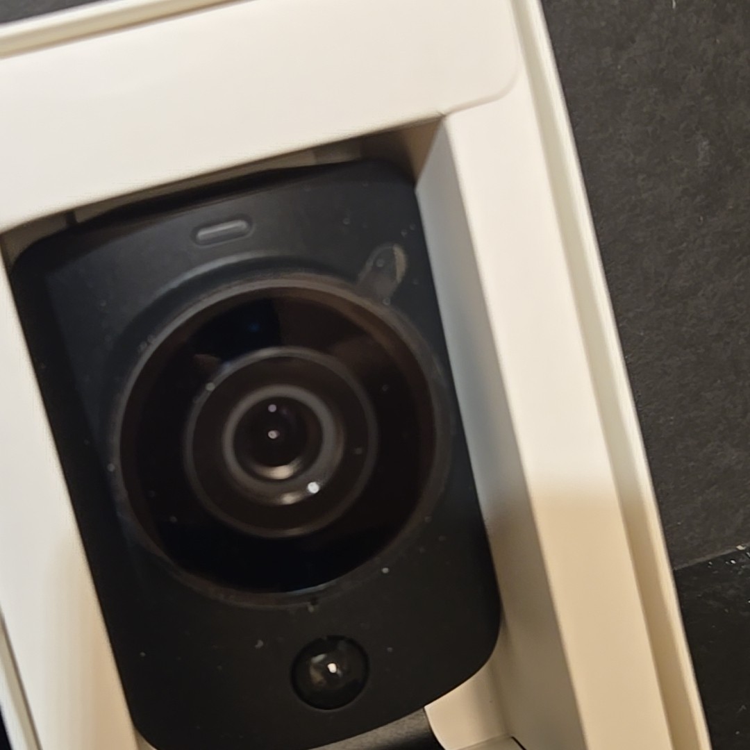 SimpliSafe SimpliCam 1080p Wireless Security Camera – Black SSCM1 Open Box