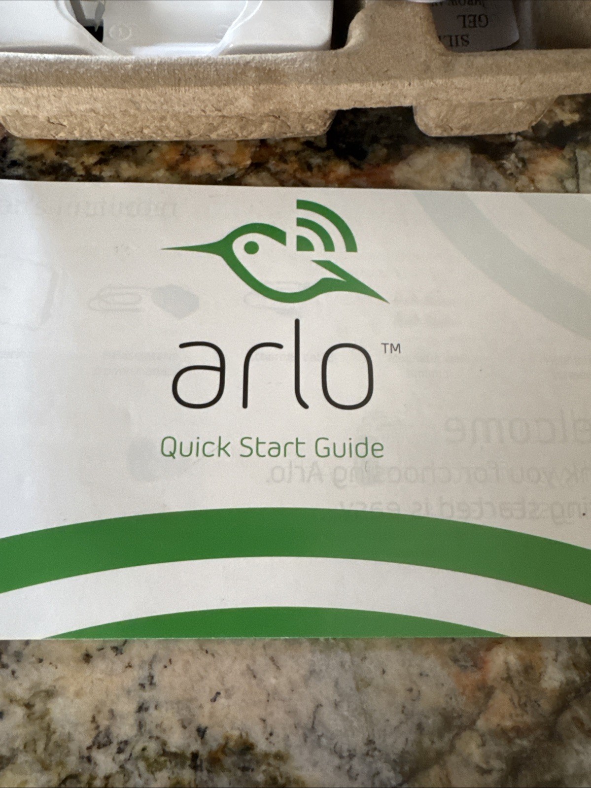 Arlo Smart Home Lot 5 Wireless HD Security Camera System Batteries chargers