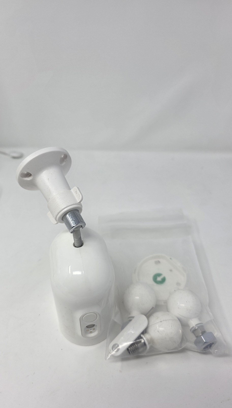 Arlo Camera Accessories, Batteries, Charges, Plugs And More.