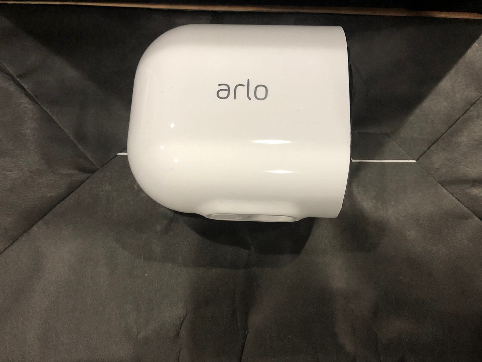 New Arlo Ultra Add-on 4K Security Camera UHD Wire-Free W/Battery & Mount VMC5040