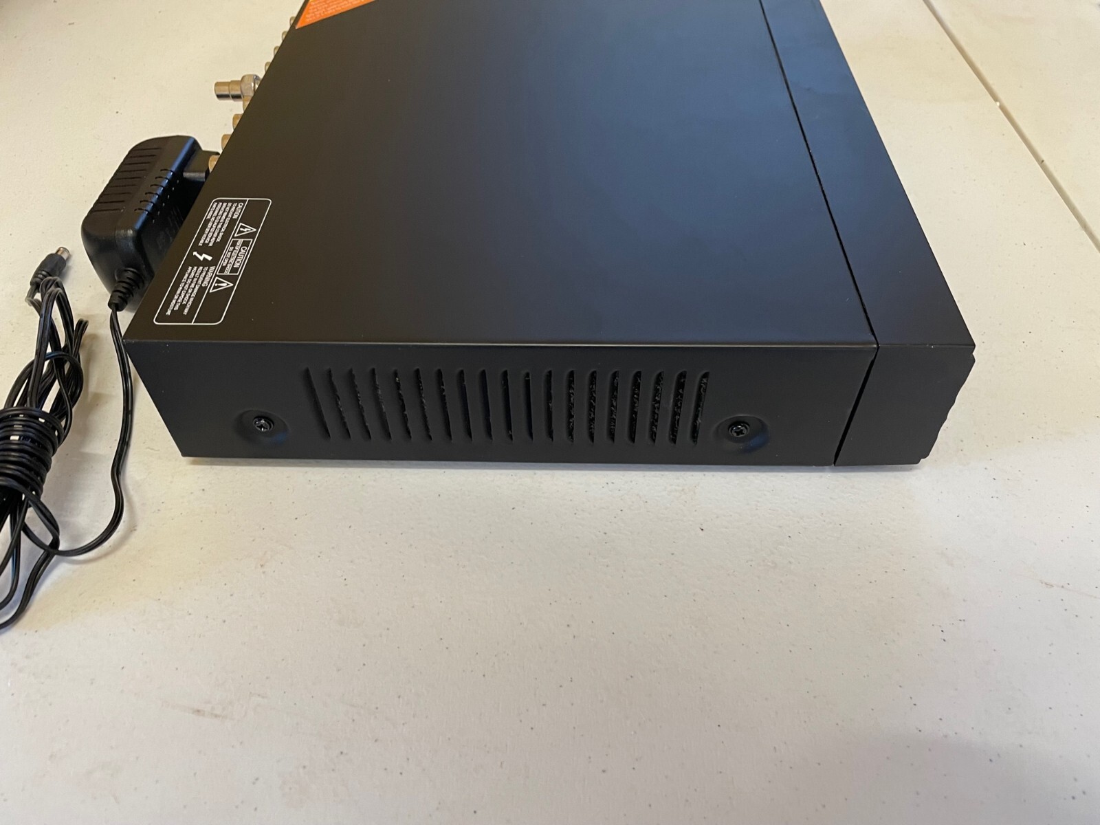Q-See QT548-641 BNC Security Recorder – Great Cond. – Tested and Works Great