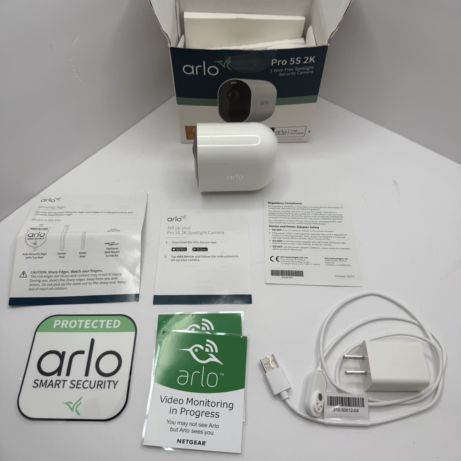 Arlo VMC3030 8 Cameras Plus 1 Arlo Pro 5s 2K Base Station 36 Batteries and Signs