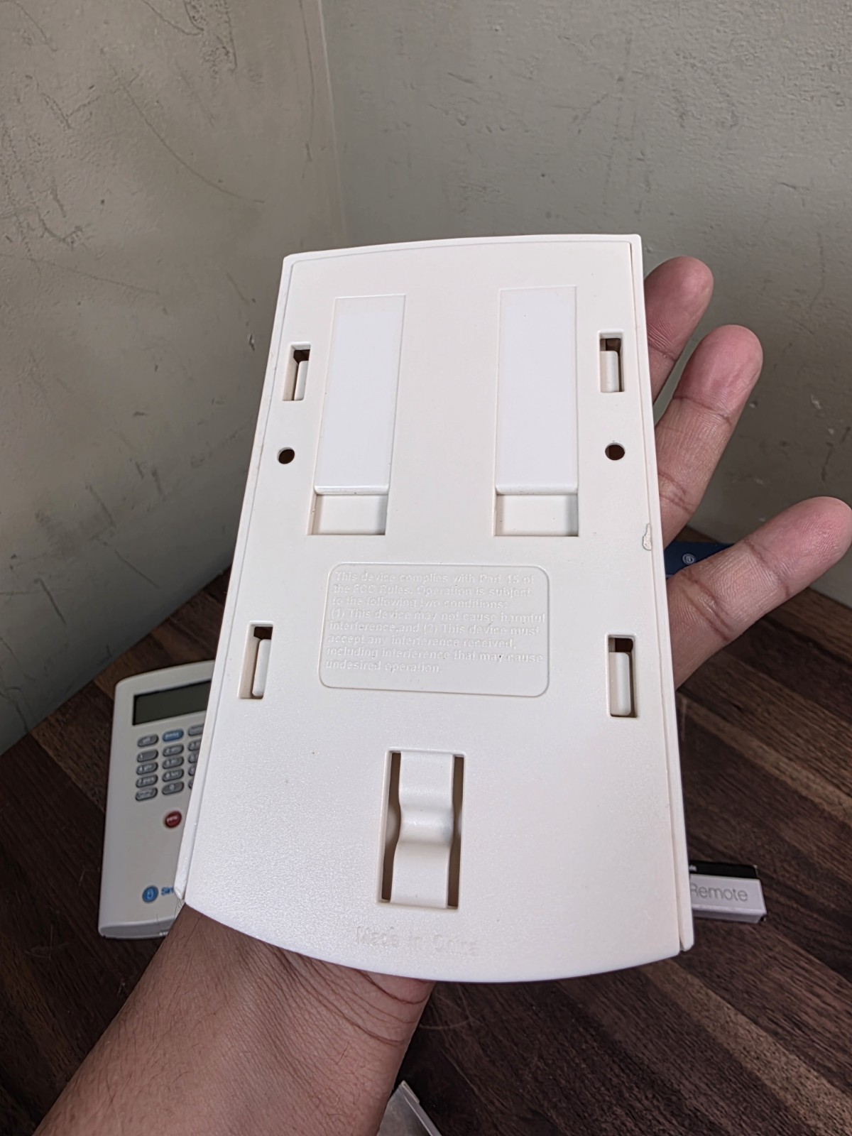 SimpliSafe 1st Generation Original Security System Pre-owned