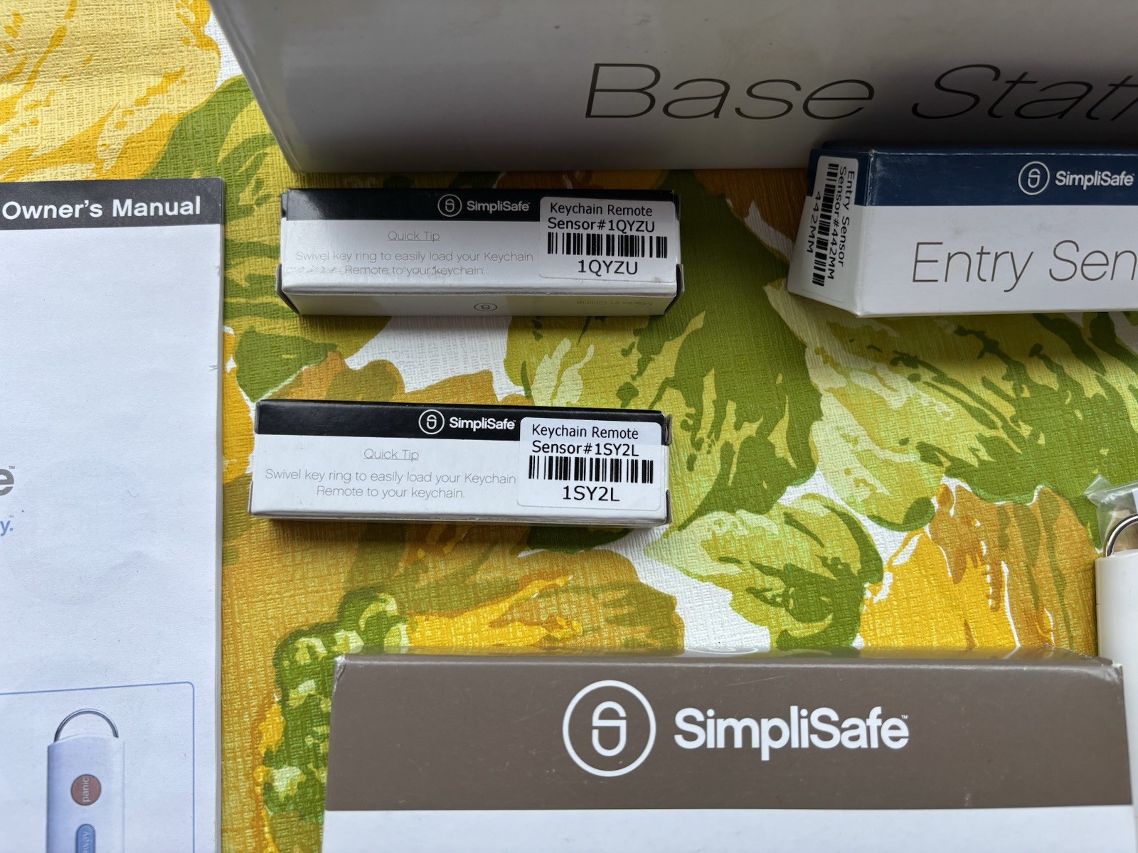 SimpliSafe Home Security System – 1st Generation – 8 Piece Bundle