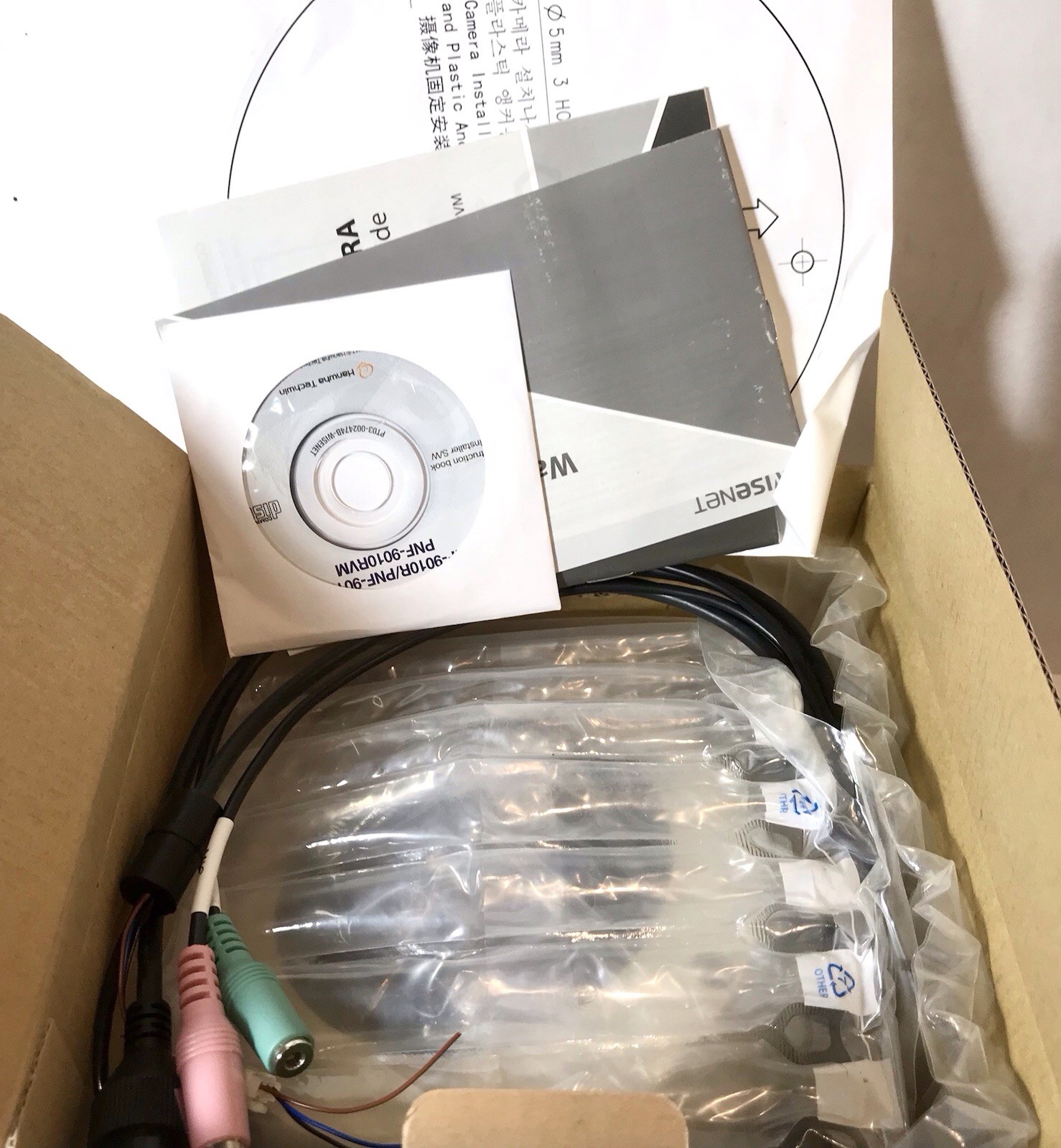 Hanwha Wisenet PNF-9010R 12MP 360° Fisheye IP Camera New Open Box PoE