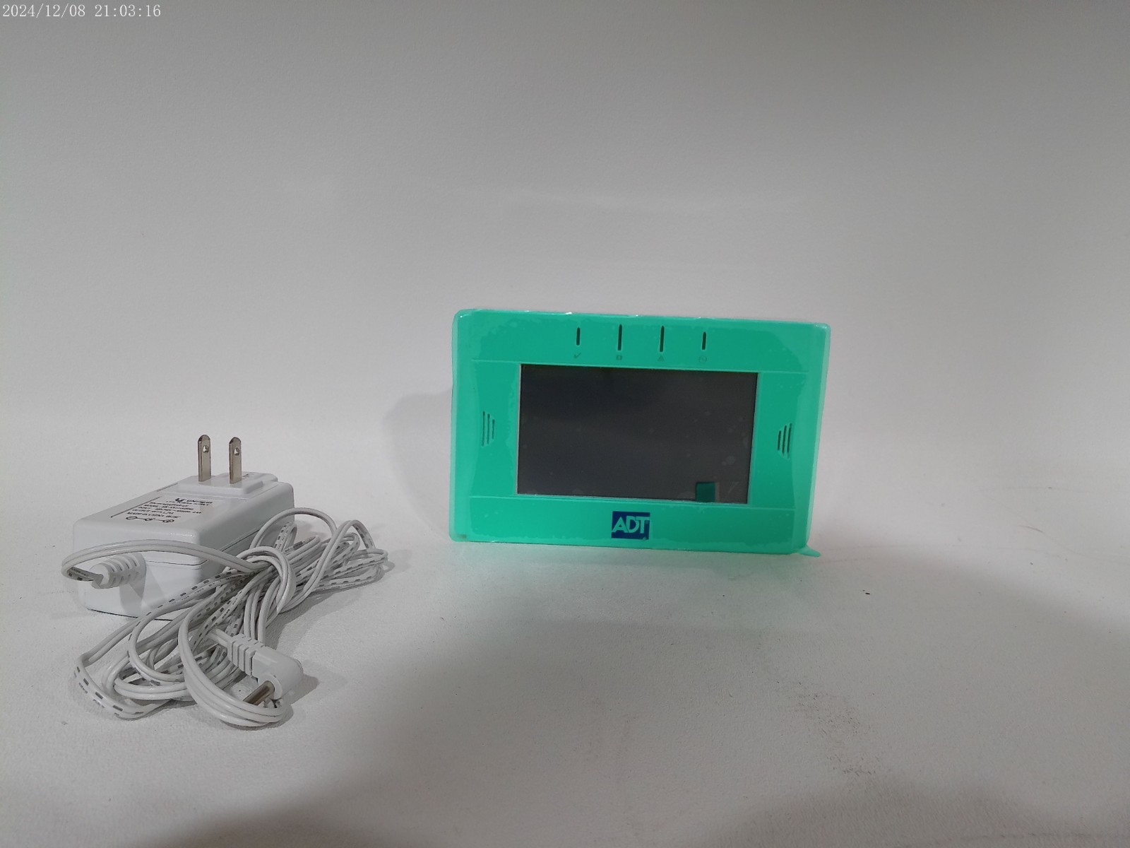 ADT RESIDON COMMAND CONTROL PANEL WIRELESS 7″ TOUCHSCREEN COLOR DISPLAY WORKS