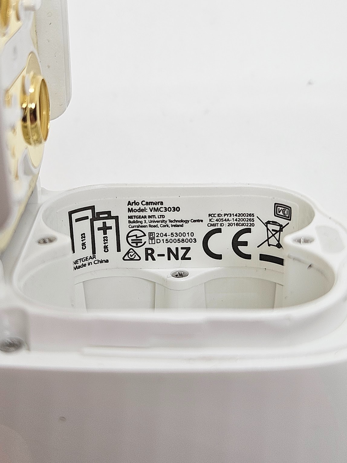 Arlo/Netgear VMB3500 Hub/Base Station & 3 x VMC3030 Wireless HD Cameras + Mounts