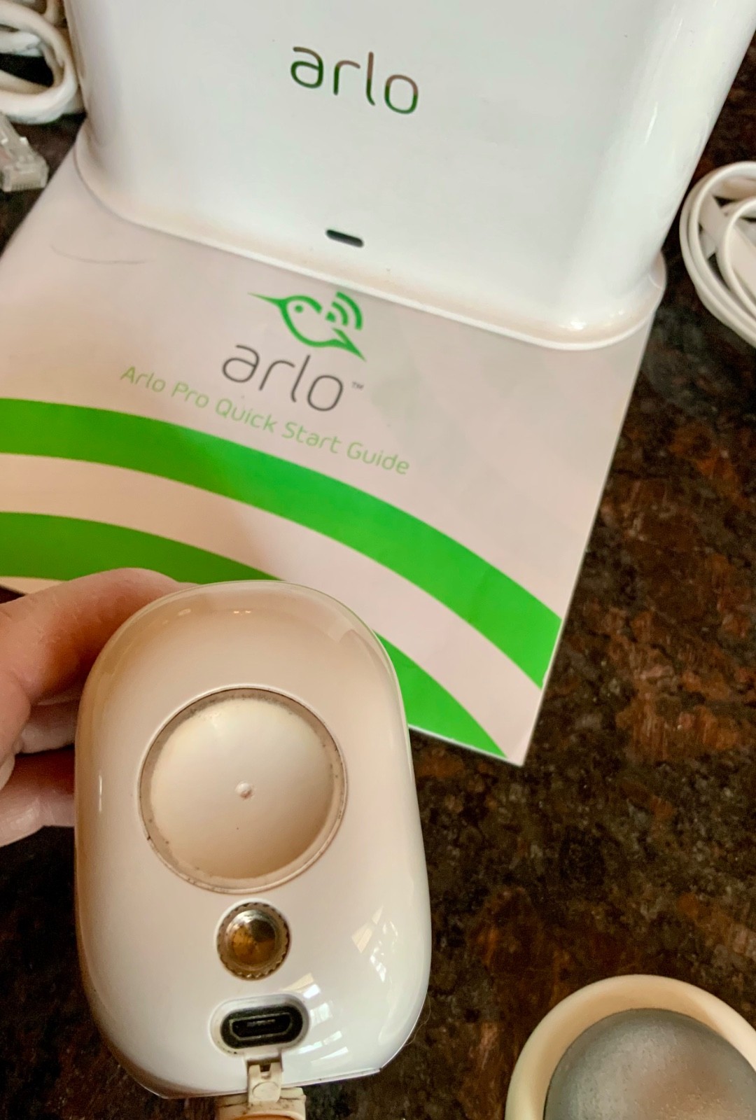 Arlo Pro Security Camera System VMB4500 Base 2 Wireless VMC4030 Cameras Cords