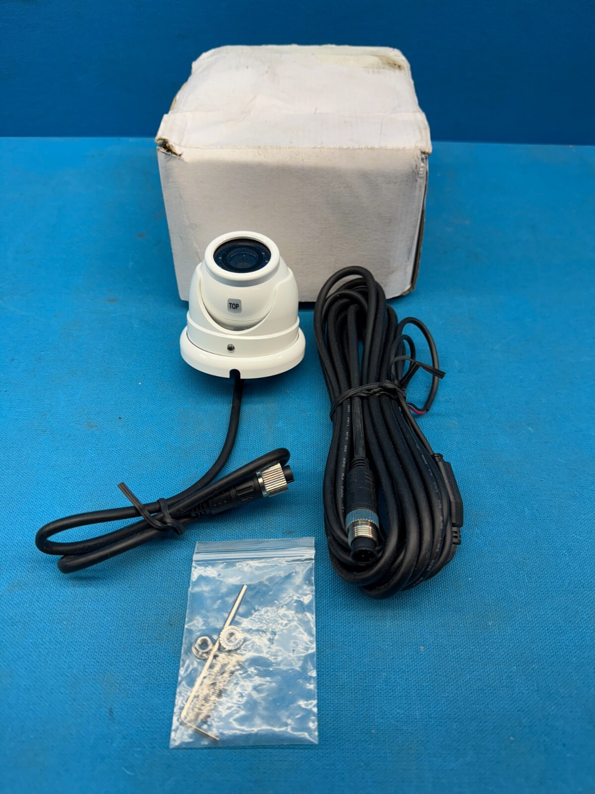 Weldex WDRV-3033CSN WDR 650TV 12VDC Normal Image Line Camera