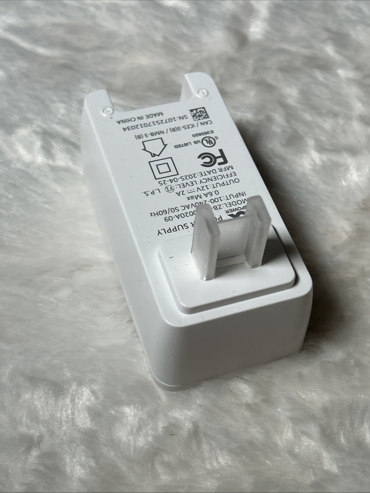 Vivint Smart Home V-AC1 Screw Terminal Power Supply 12V 2A ZB-A120020A-09