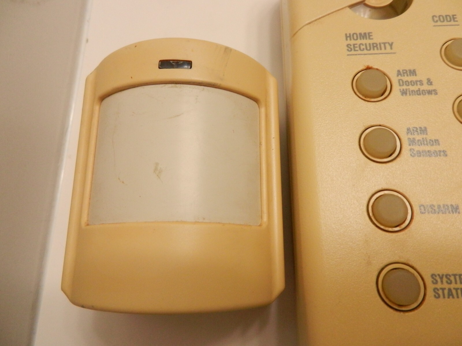 Monitronics Branded complete security system W/ 1 Door 1 Motion