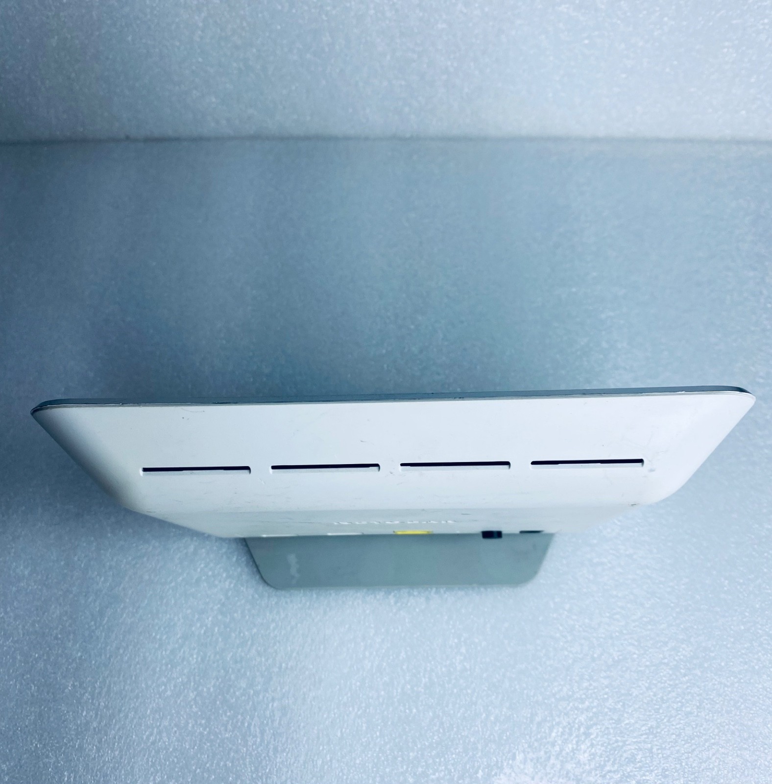 netgear Arlo VMB3000 Smart Home Base Station, White, Parts Or Repair – (READ)