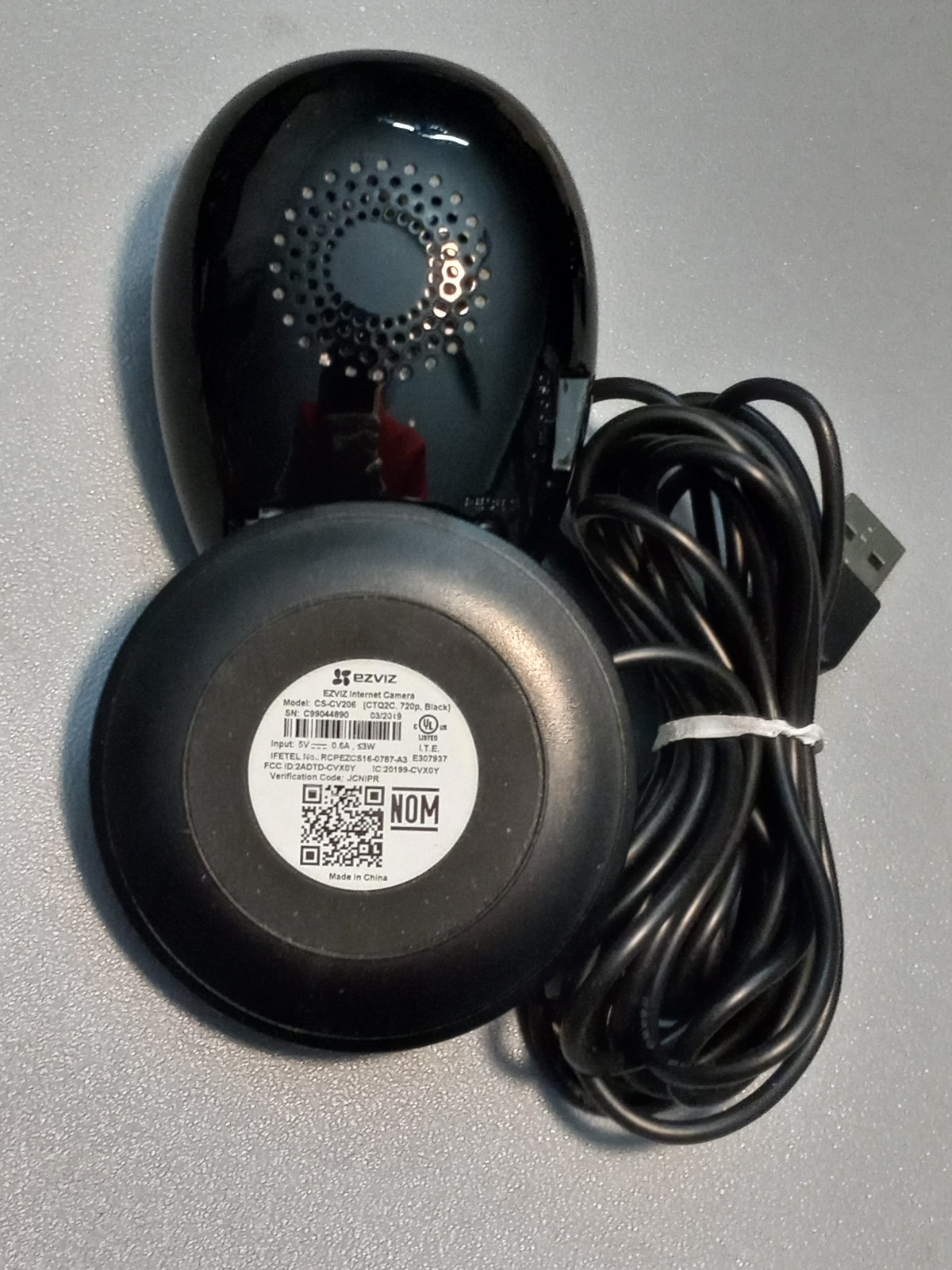 HD 720 Indoor Wi-Fi Camera CS-CV206 Day/Night Auto Switch & Two Way Audio
