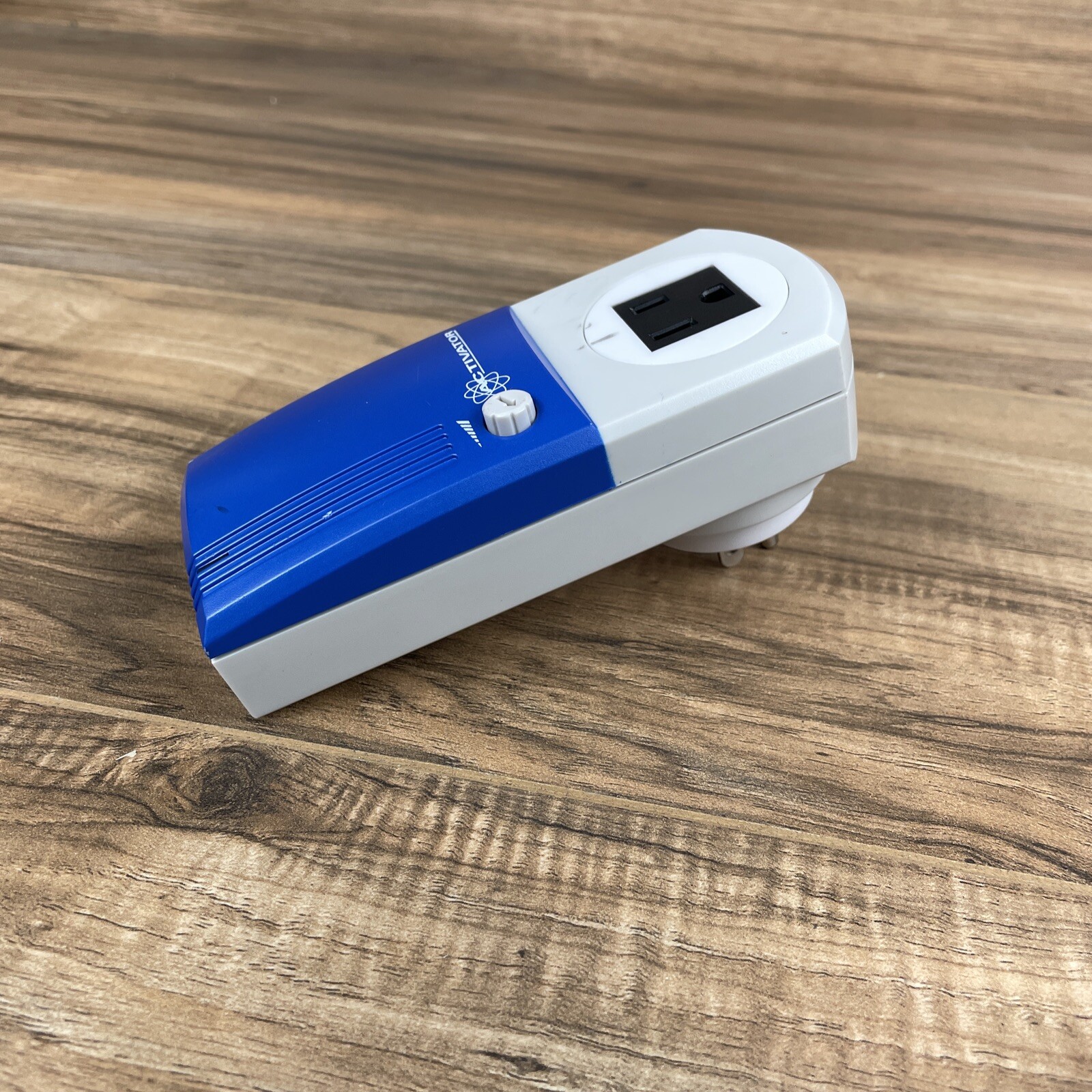 Safeguard Activator RX-8 Infrasonic Protects Home Night and Day from Intruders