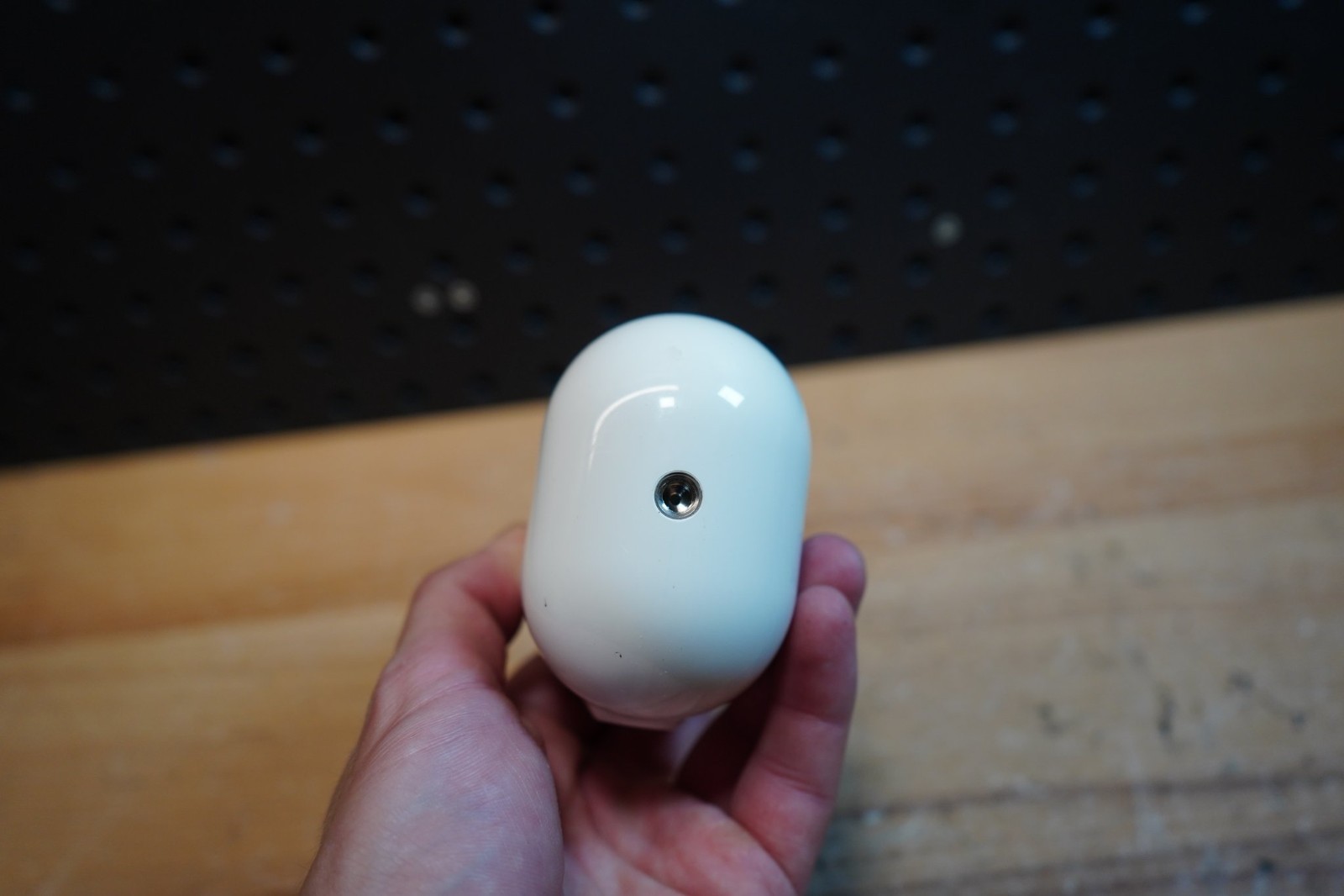 (A) Arlo Ultra VMC5040 4K UHD Wireless Security Camera with Battery No Base