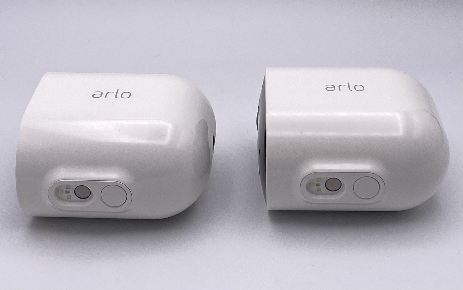 Arlo Pro 3 System 2 VMC4040p Cameras, 3 Batteries, Chargers, Base Station EUC