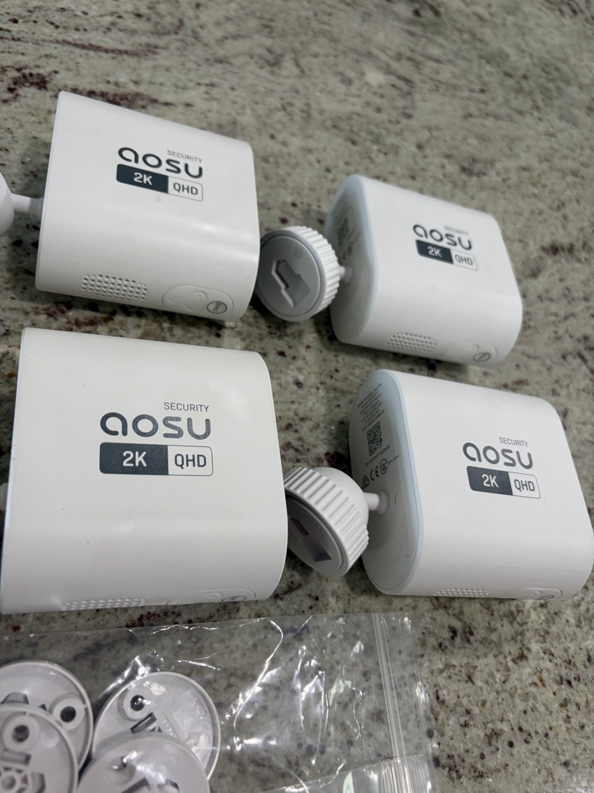 AOSU WirelessCam Pro 2K QHD Security Camera System 4 Cameras & HomeBase H1L