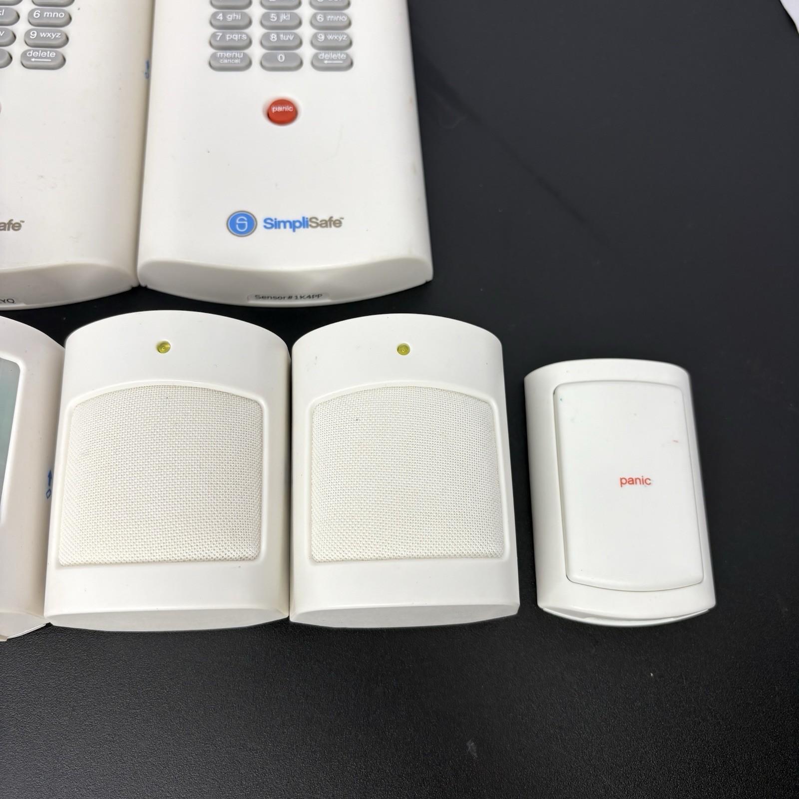 SimpliSafe Wireless 1st Generation Home Security Alarm System Bundle