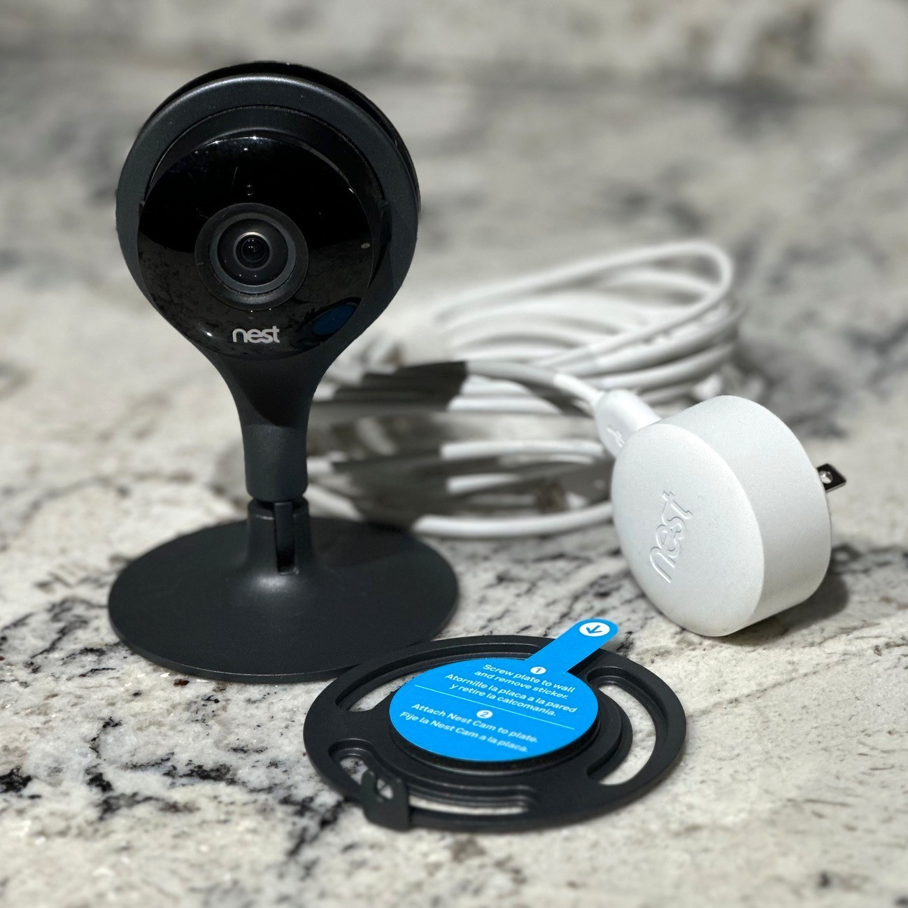 GOOGLE NEST Indoor Camera A0005 1st Gen Night Vision w/OG USB Metal Stand w/Base