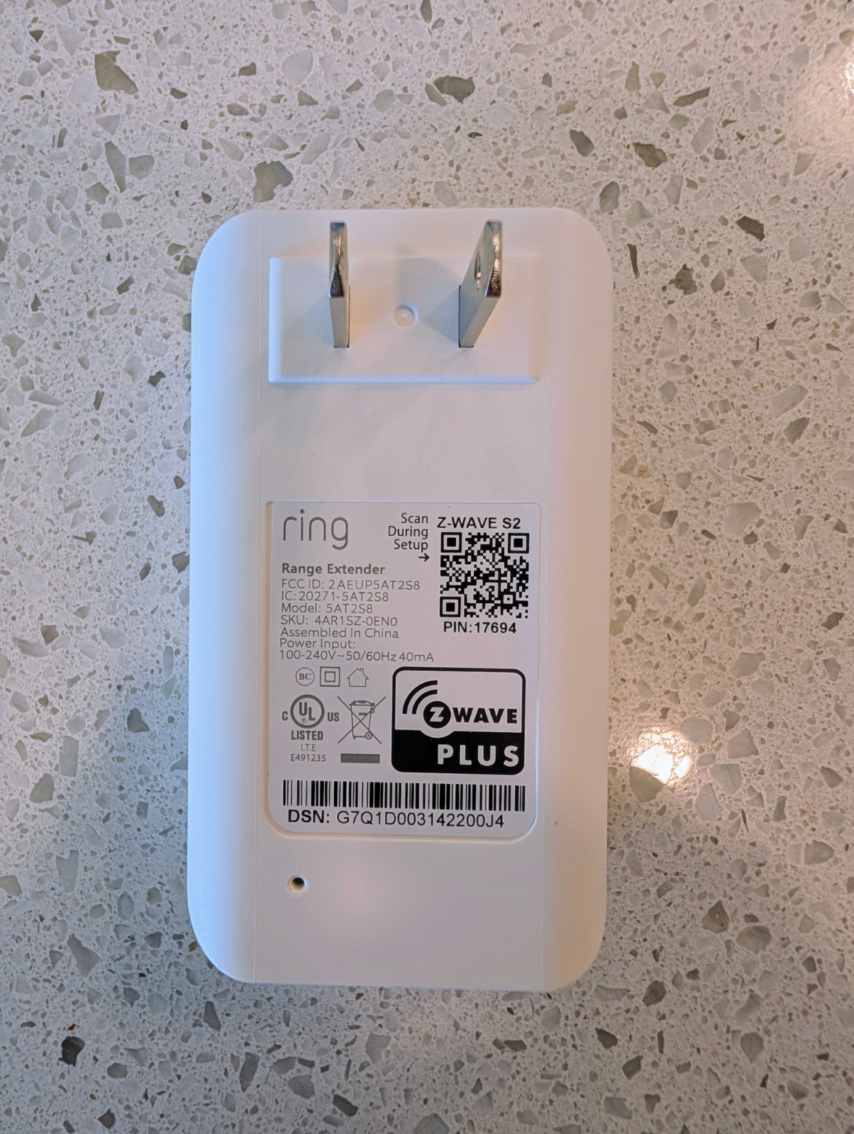 Ring Alarm Range Extender (2nd Gen) – White – Model #5AT2S8