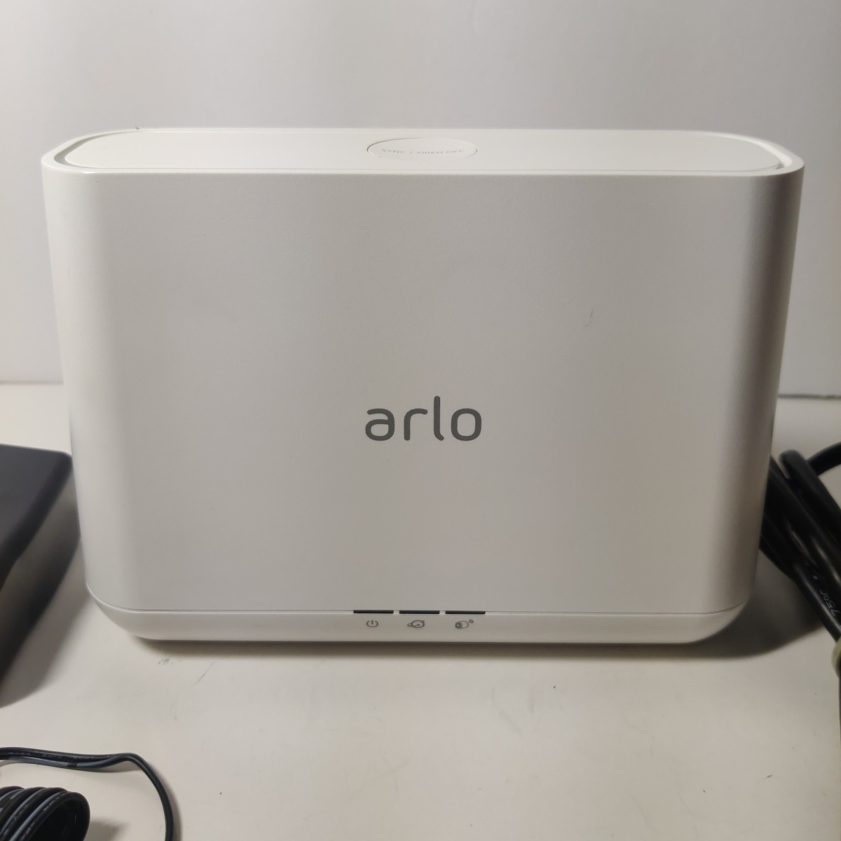 NetGear Arlo Pro Security Base Station VMB4000 with Power Supply