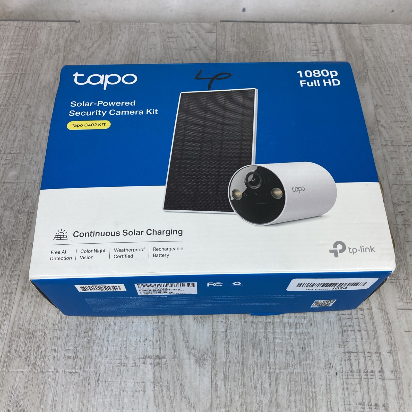 Tapo C402 KIT Solar Security Camera Wireless Outdoor 1080p Battery Powered White