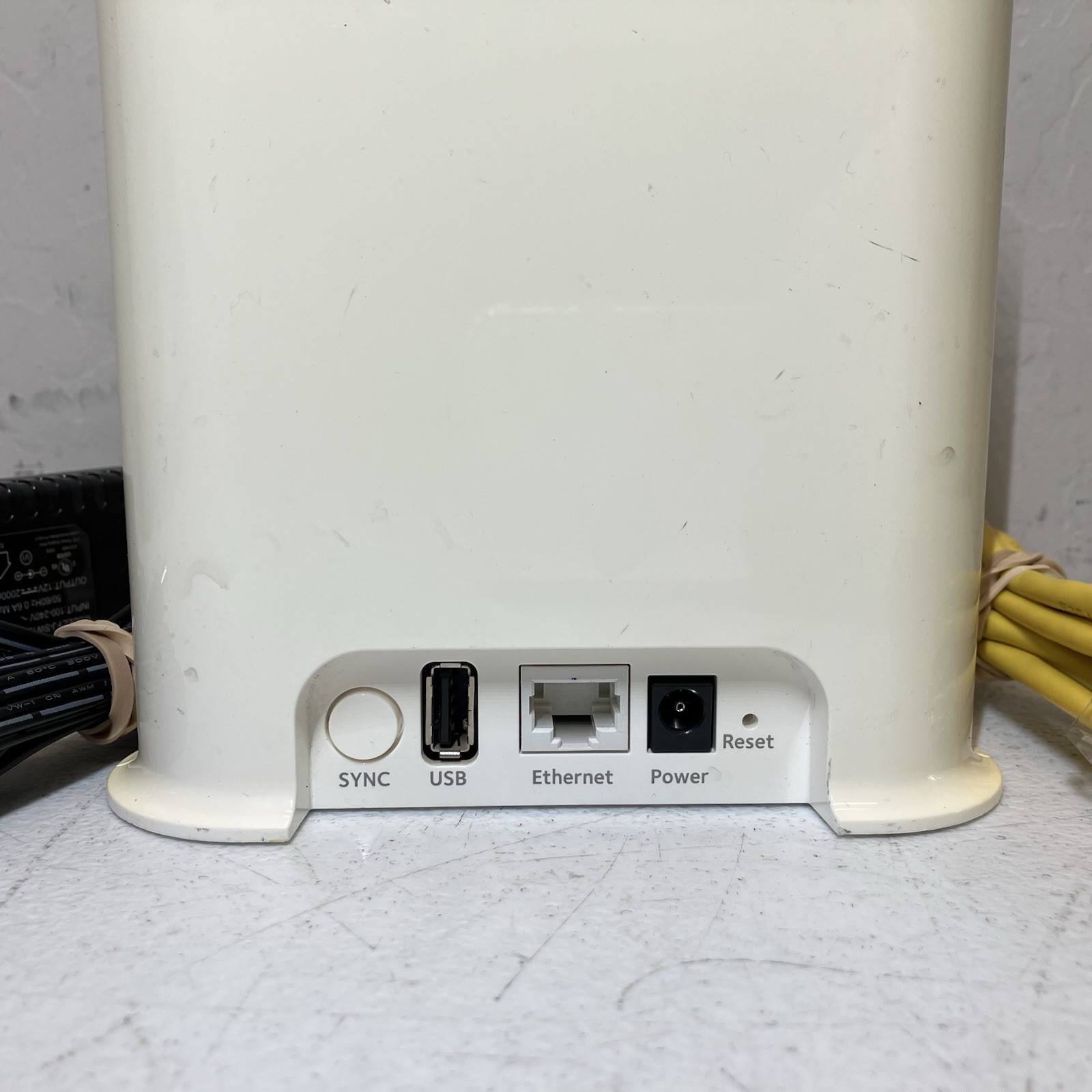 Arlo Ultra VMB4540 Smart Hub Base Station (No Cameras) – Free shipping!