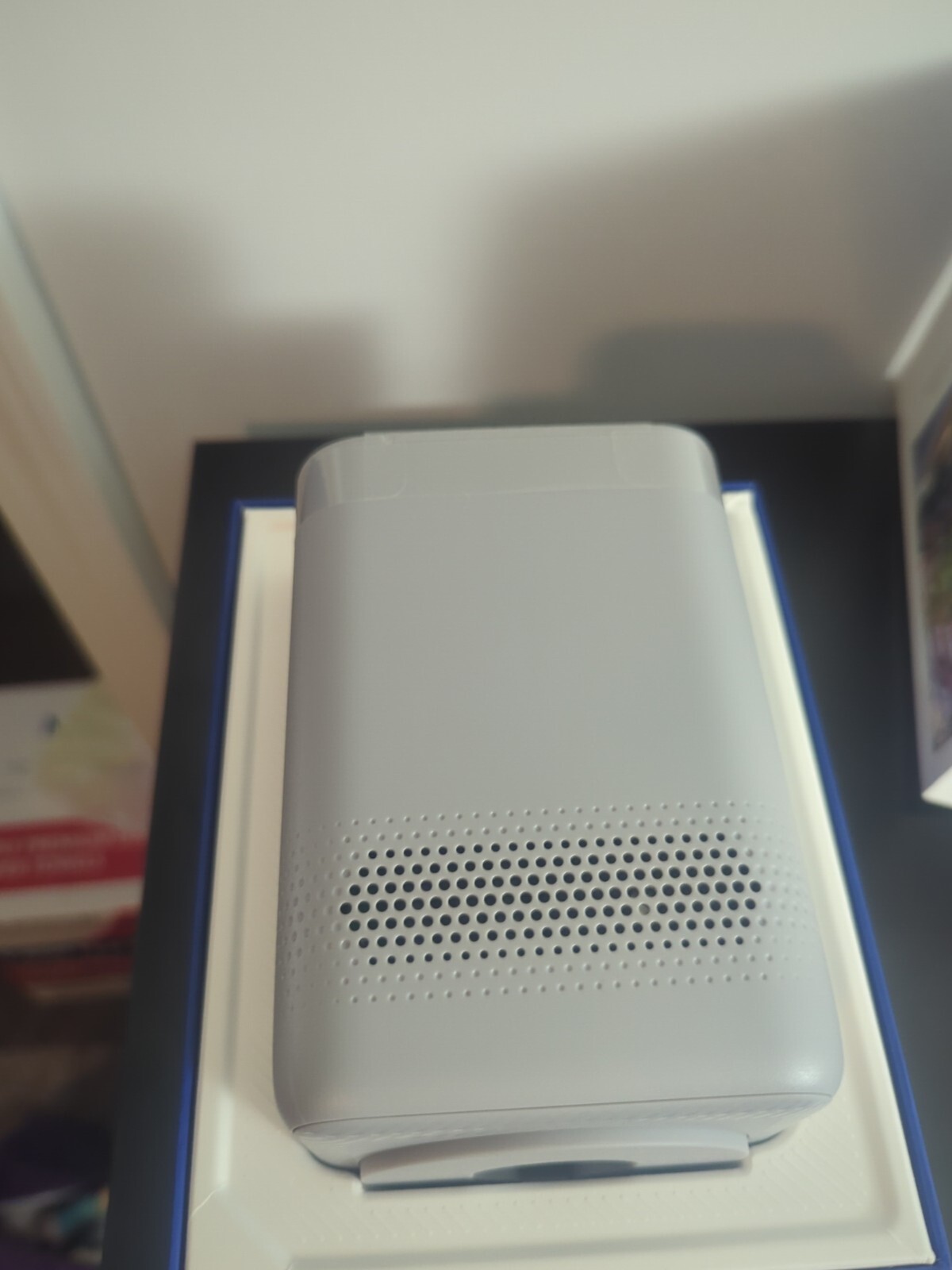 NIB Blue By ADT Smart Home Hub S40LR0-01 Pearl Gray