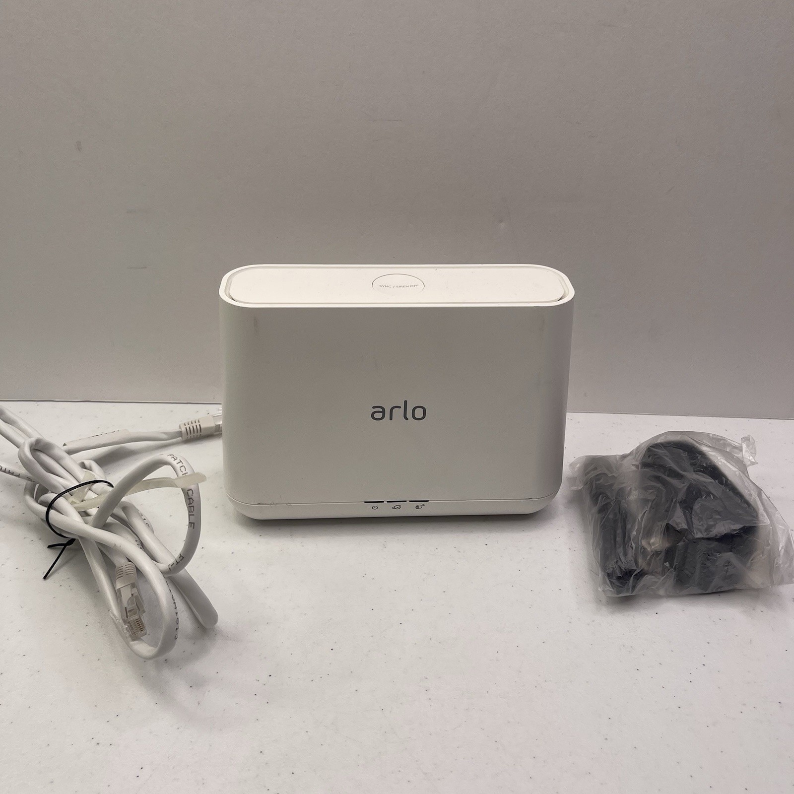 NetGear Arlo Pro VMB4000 Wireless Security Camera Base Station with AC Adapter