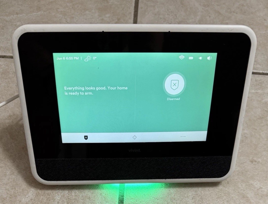 Vivint Smart Home Touchscreen Control Panel VS-SH2000-C00 Has Unknown Password